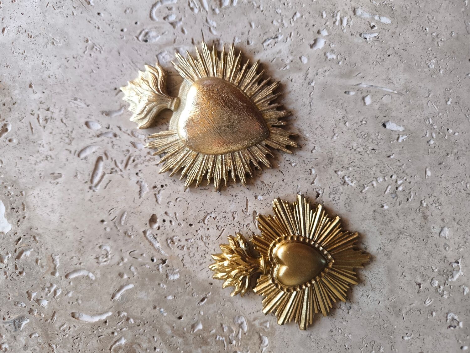 Set of two wall ex-votos.