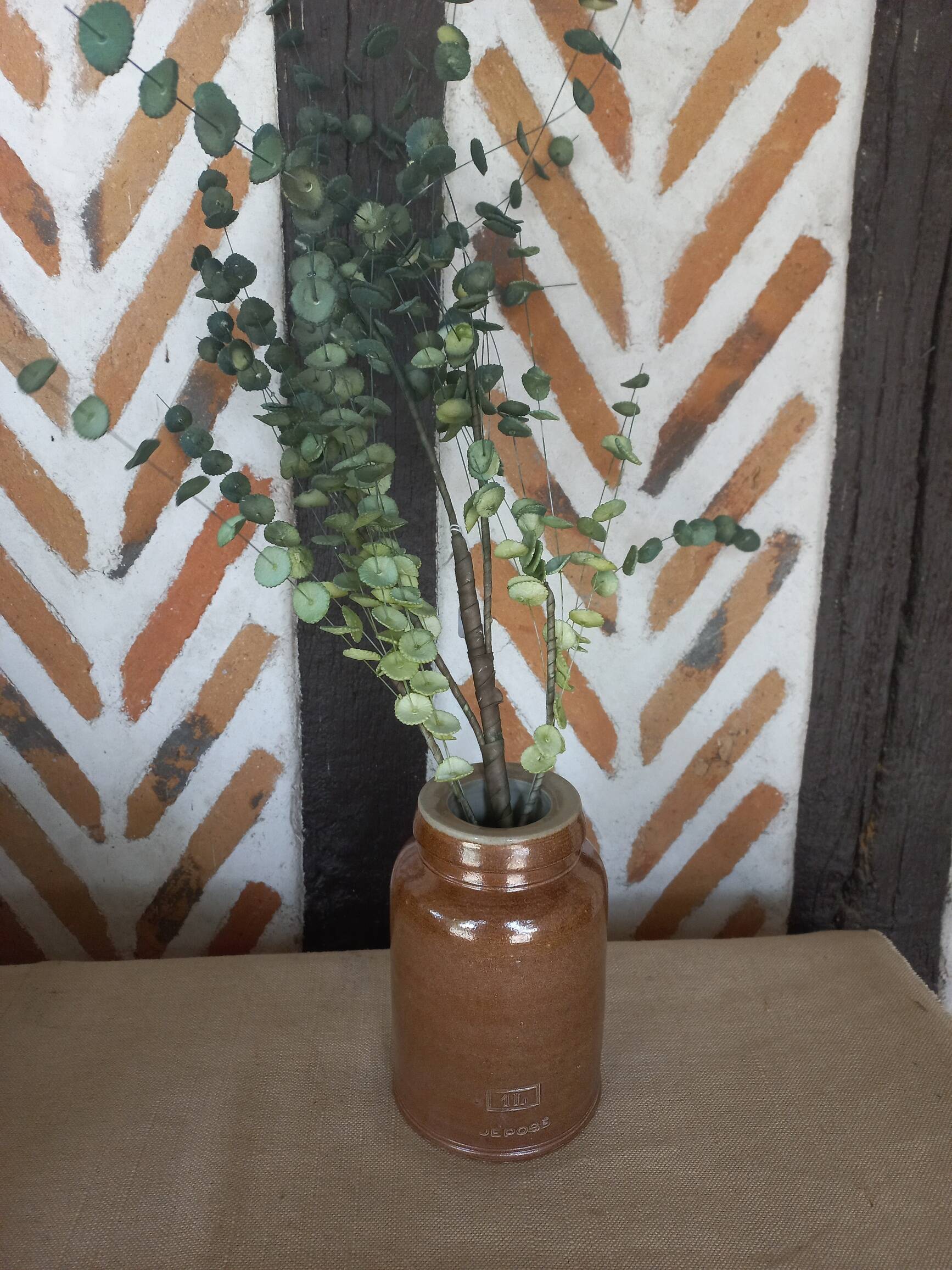 1 liter glazed stoneware vase