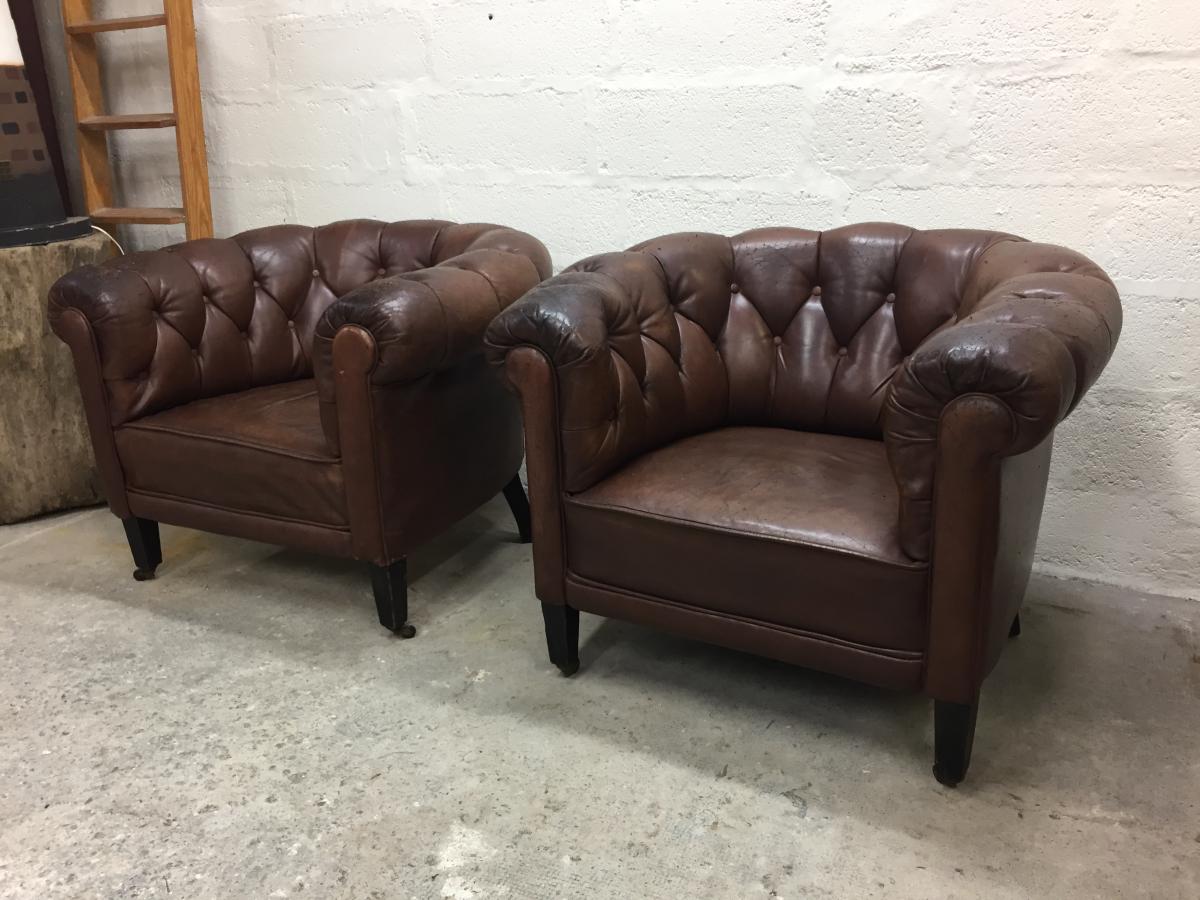 Paire de fauteuils cuir
