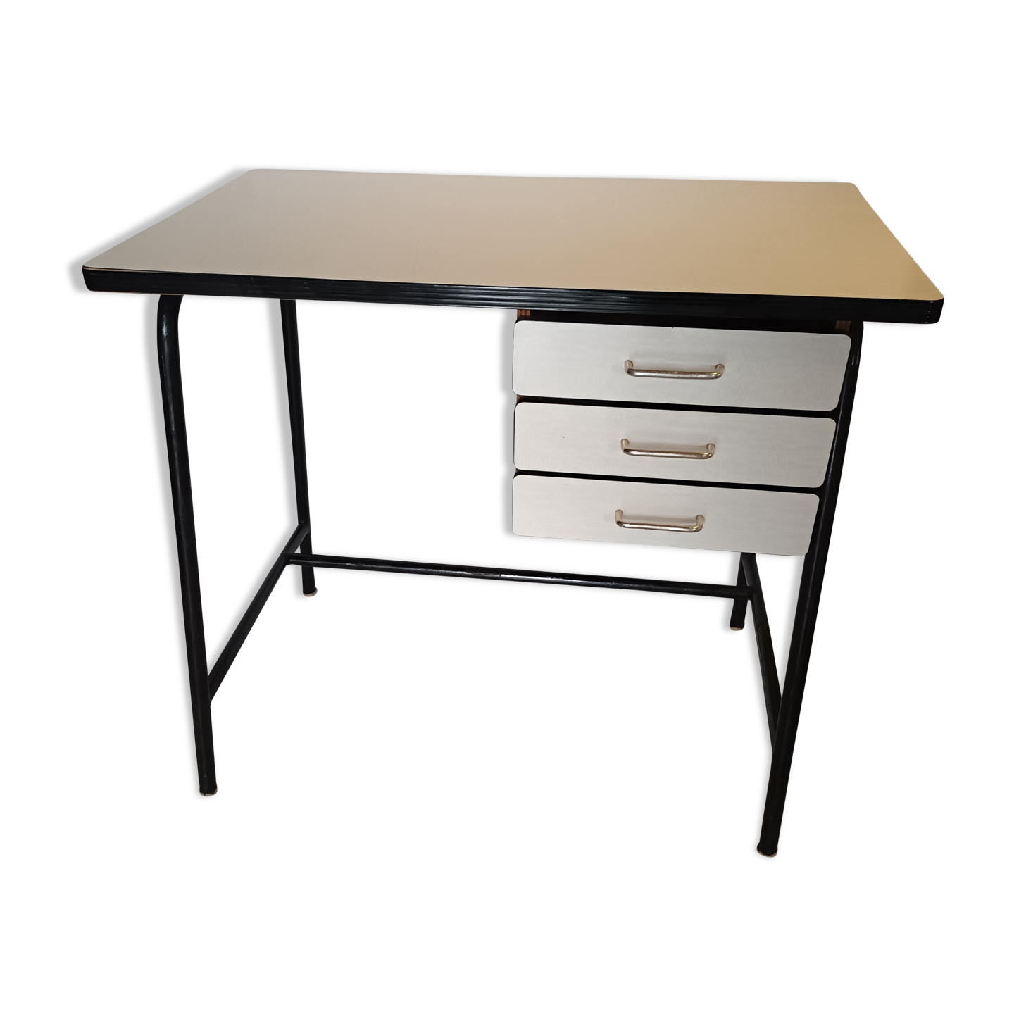 Formica desk