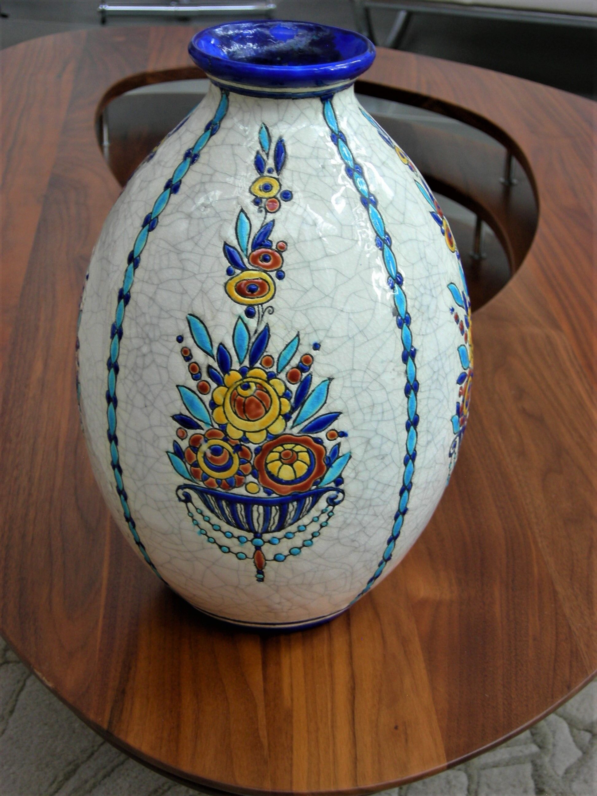 Boch La Louvière vase with a floral decoration in cracked faience