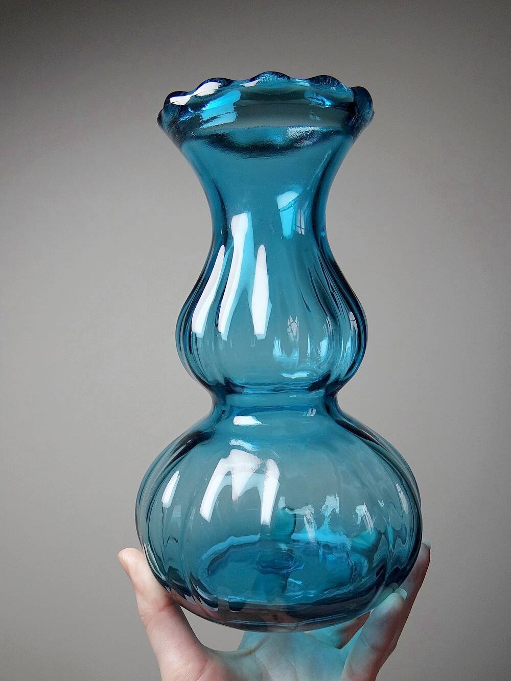 Small vintage turquoise blue glass vase