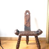 Chaise tripode brutaliste