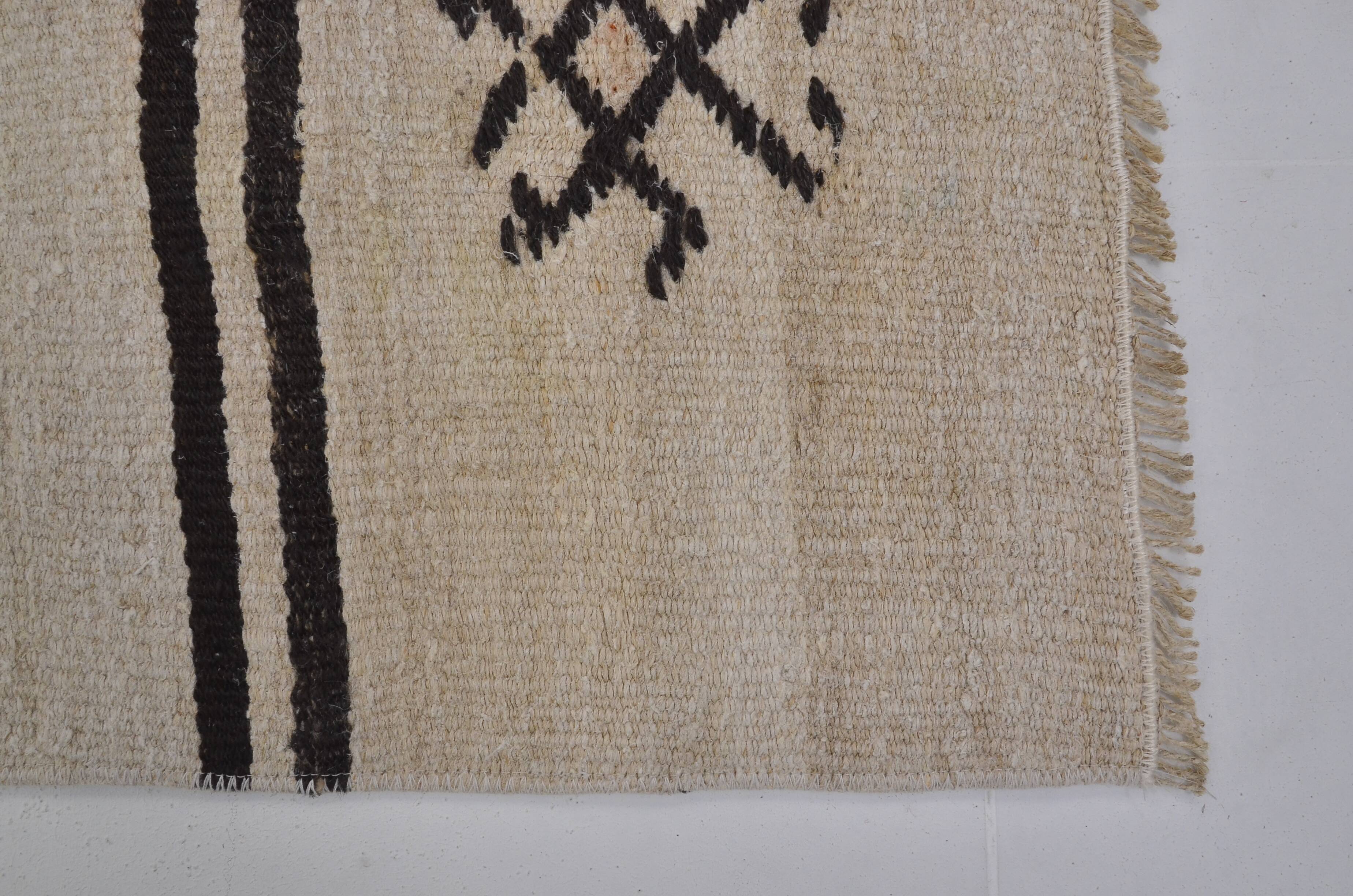 Tapis vintage en chanvre fait main