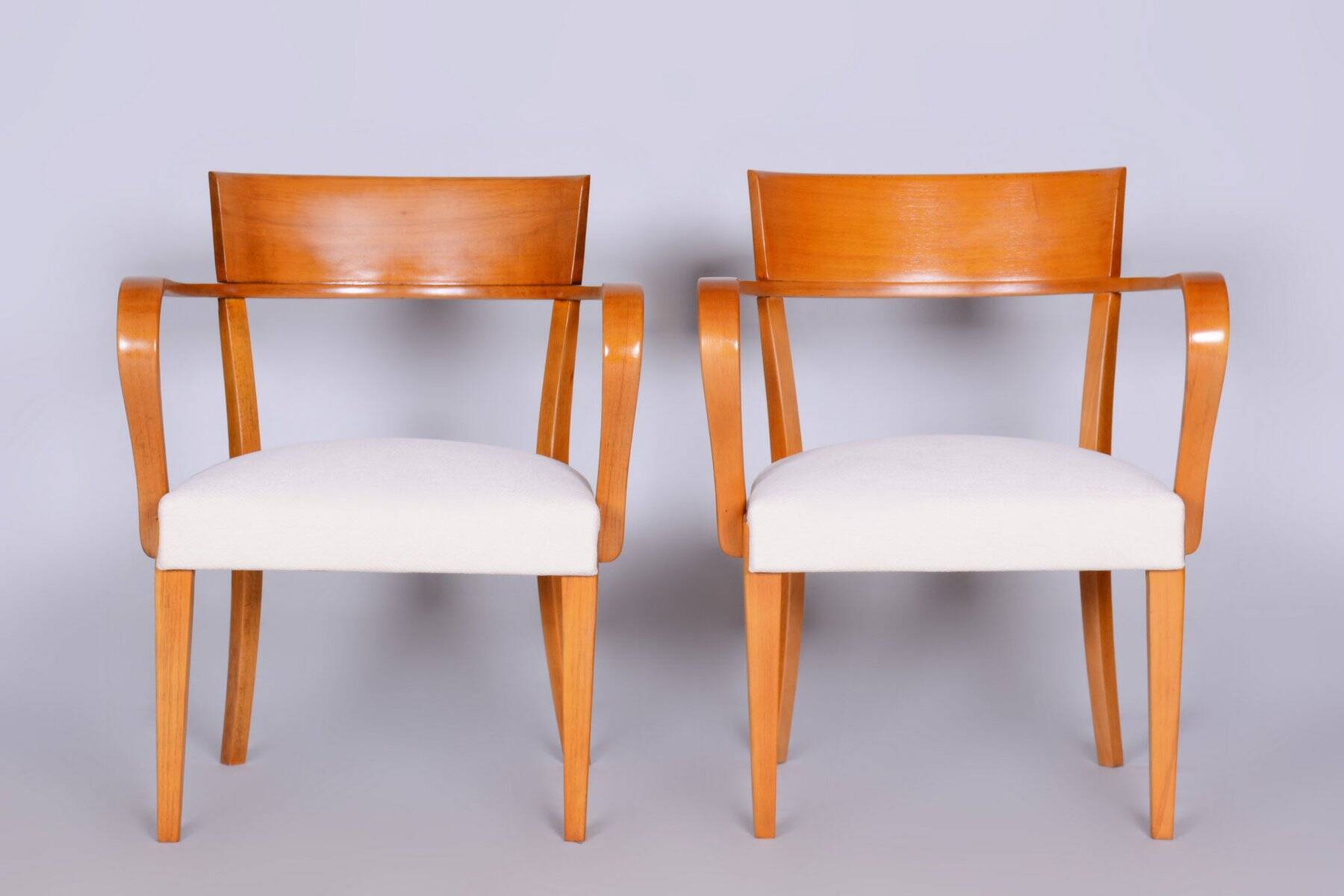 Art Deco Beech Armchairs attributed to Jindrich Halabala for Up Zavody, 1930s, Set of 2
