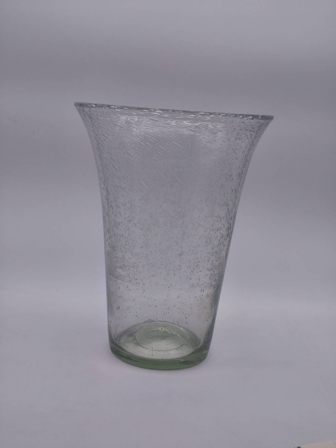 Large BIOT vase in bubble glass – Trumpet shape – 1960s – 29 cm