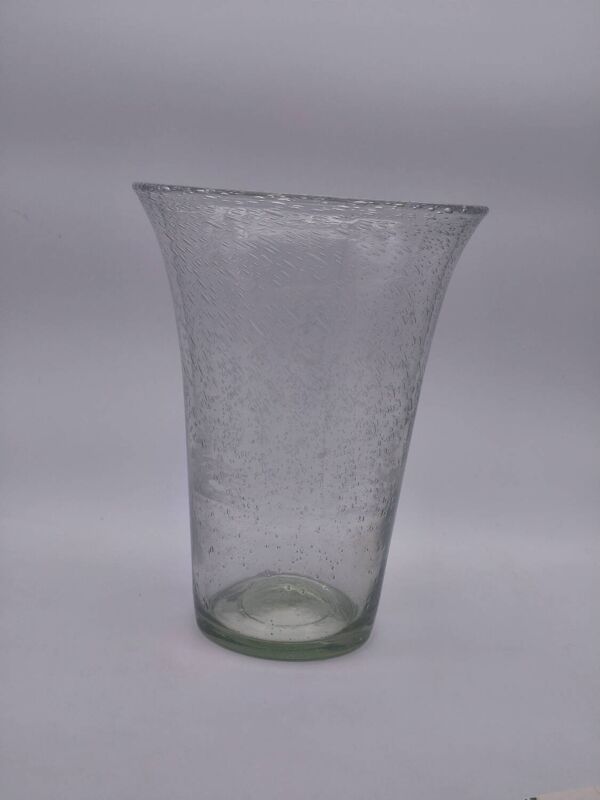 Grand vase BIOT en verre bullé – Forme trompette – Années 60 – 29 cm