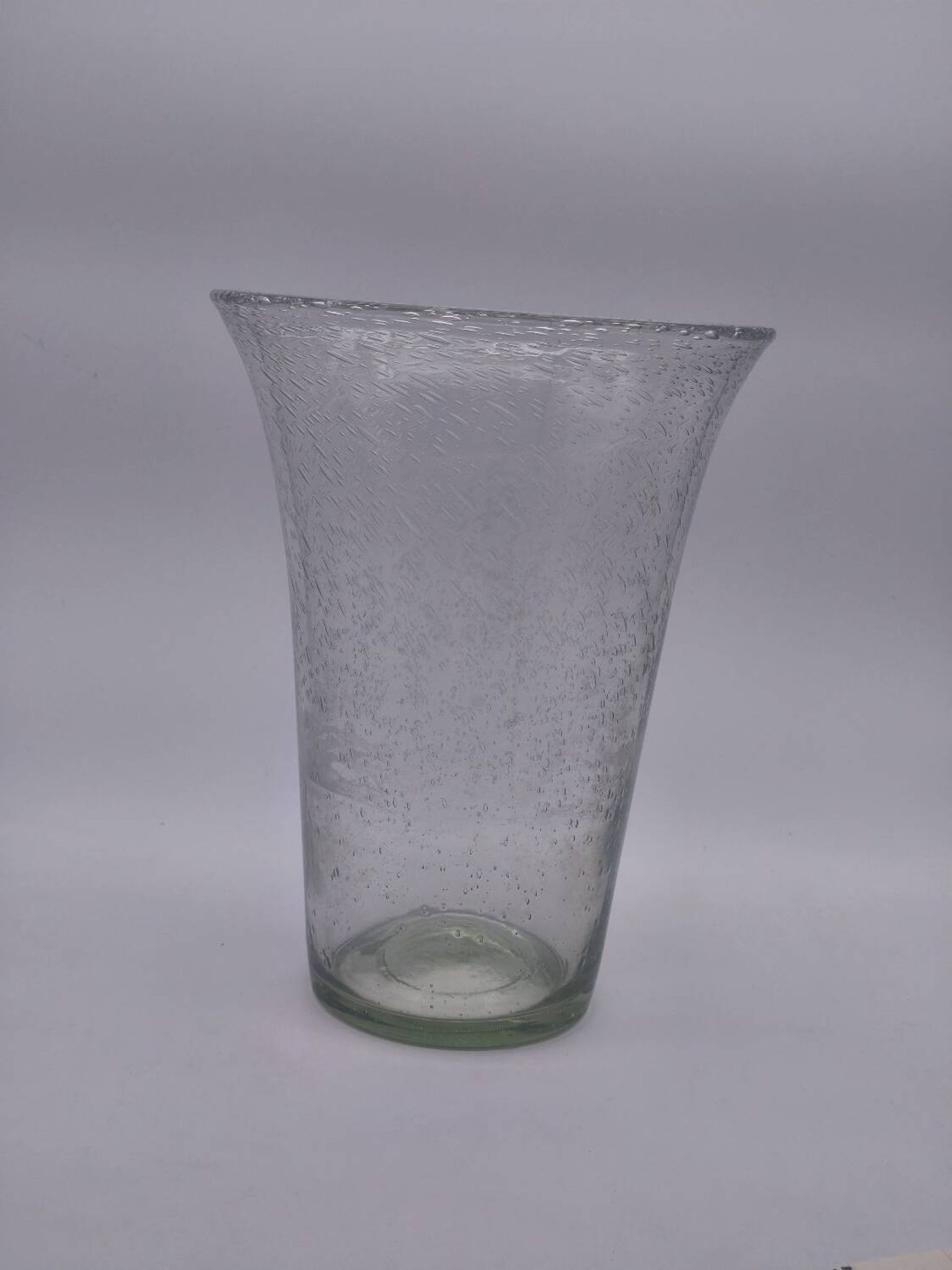 Large BIOT vase in bubble glass – Trumpet shape – 1960s – 29 cm