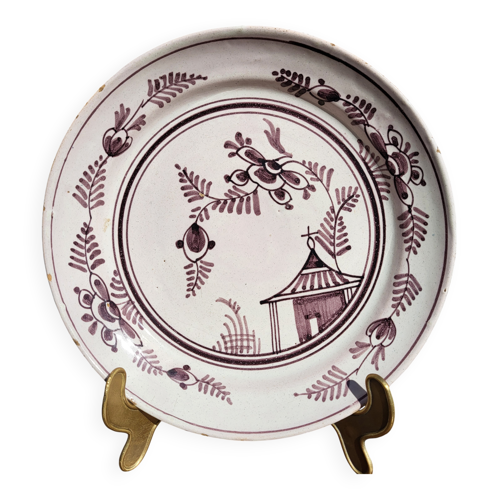 Grand Feu earthenware plate, Manganese decoration - 18th century
