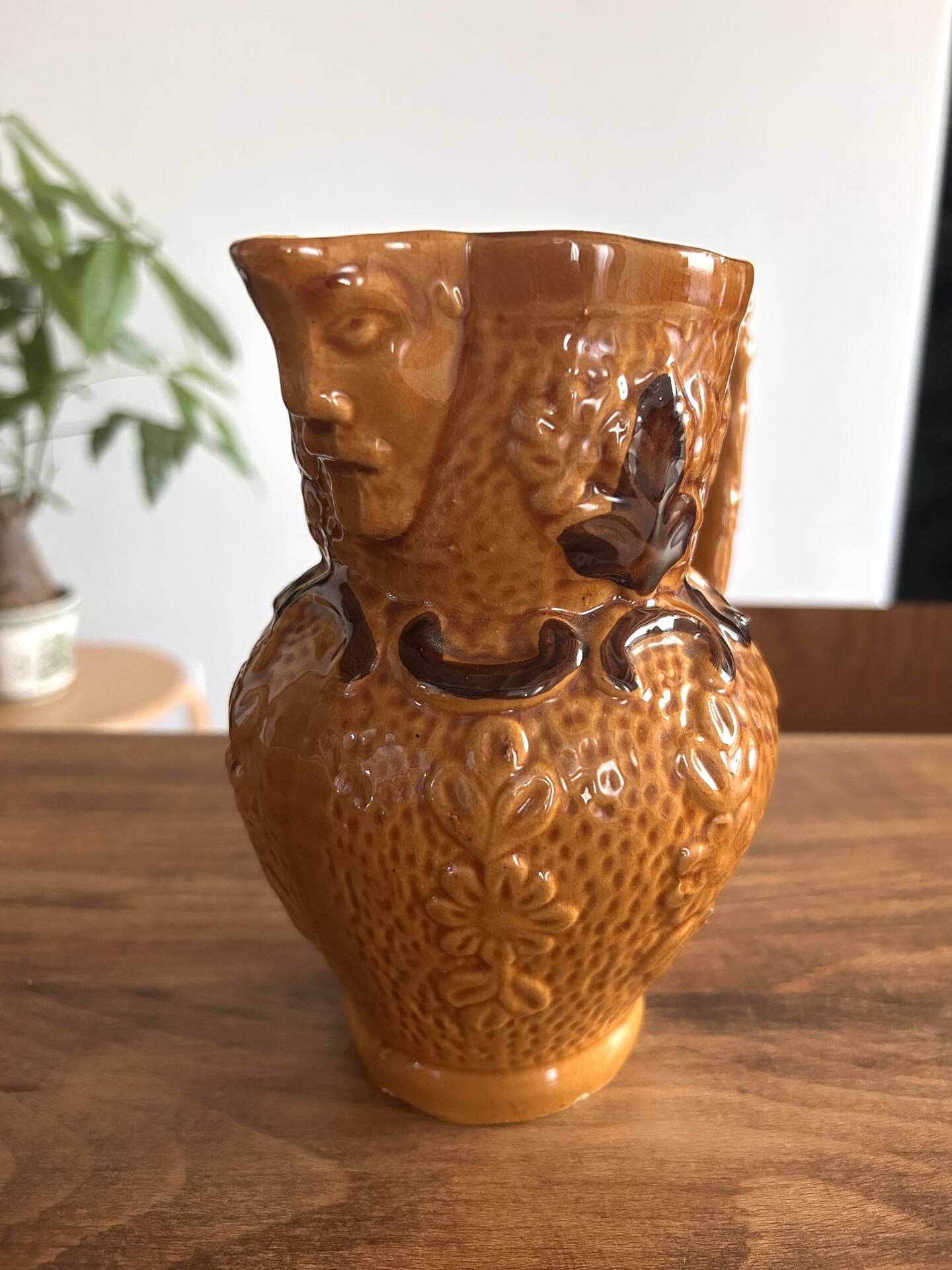 Pichet Barbotine floral