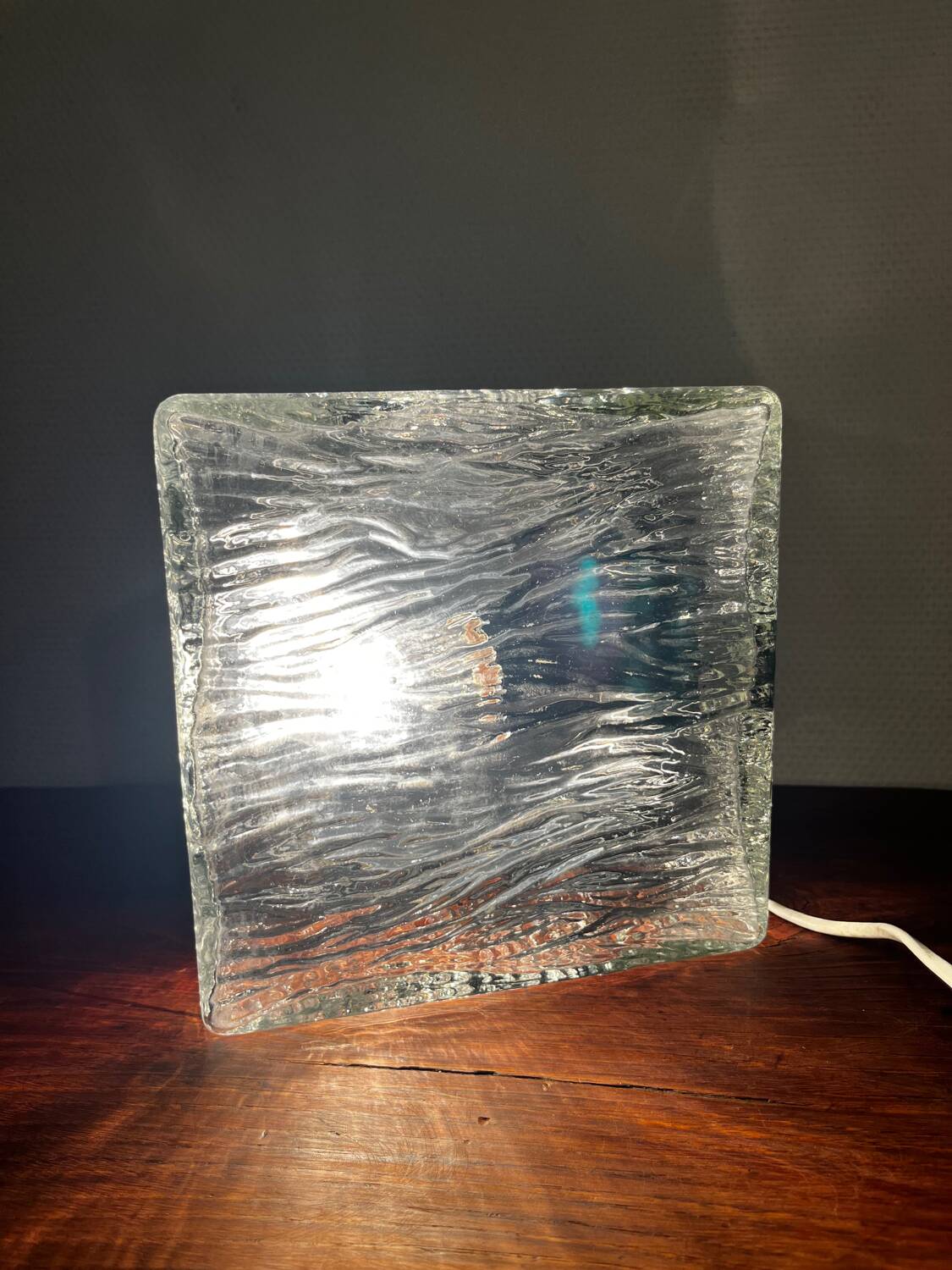 Chiseled glass pendant ceiling light