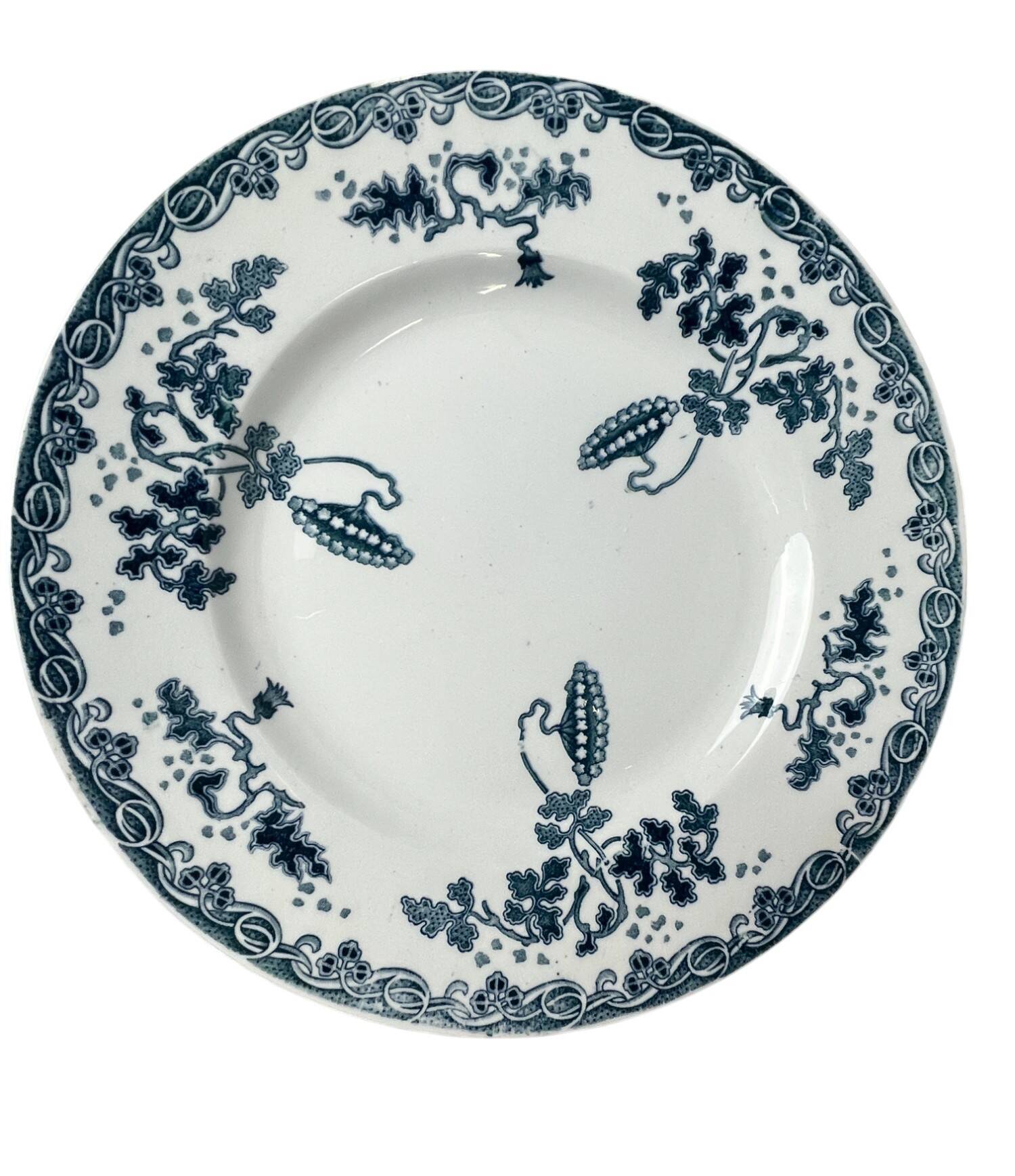 26-piece service Terre de fer Saint Amand Modern Style circa 1920