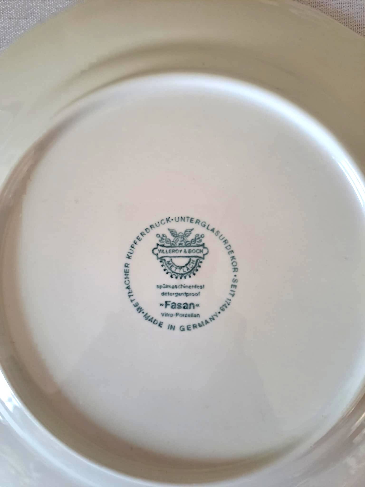 9 Villeroy and Boch dessert plates