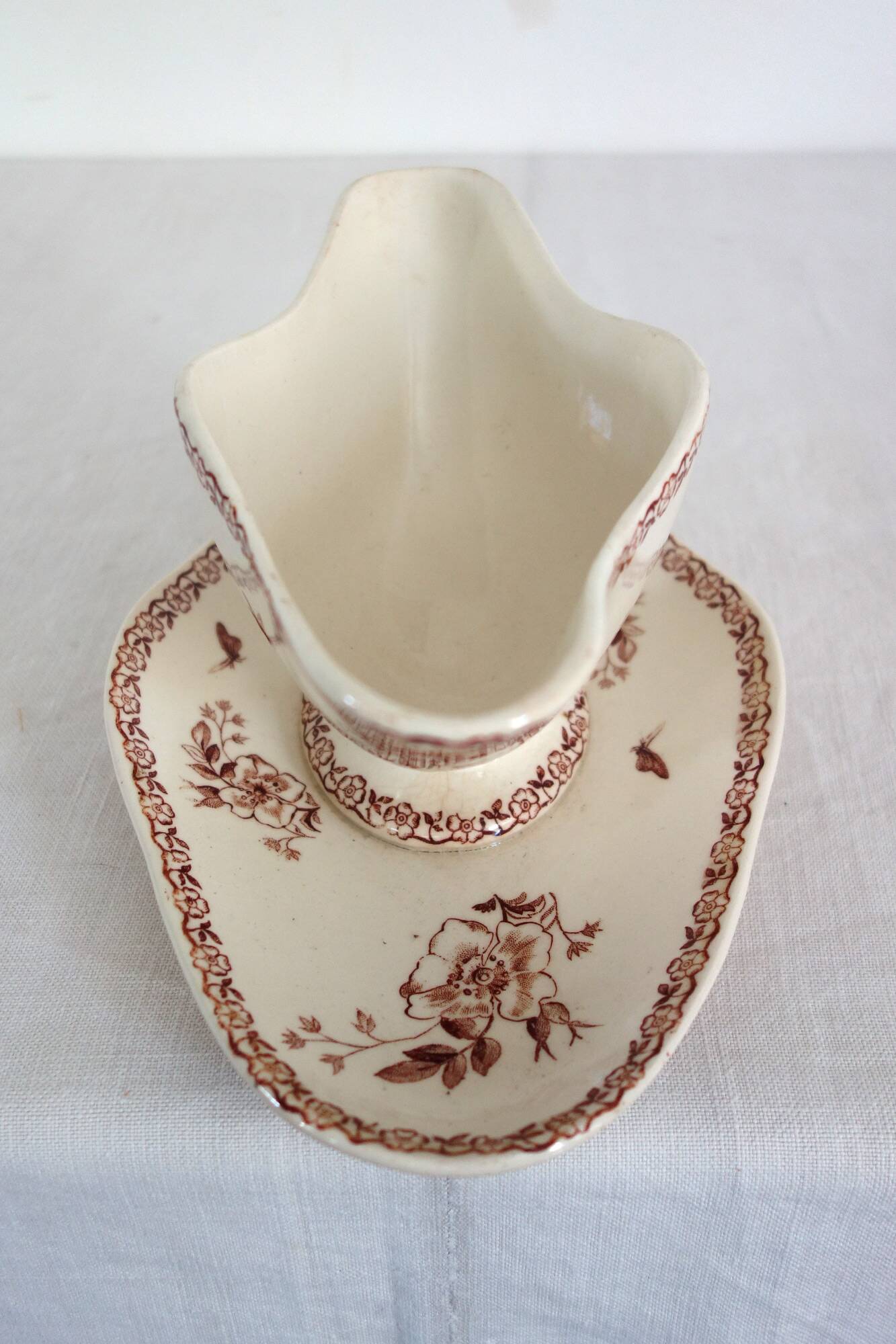 Saucière et moutardier en terre de fer Gien modèle Mai vers 1900