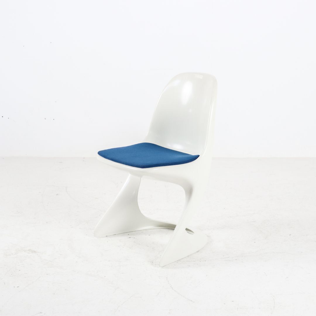 Set of 4 Space Age Casalino dining chairs by Alexander begge for Casala