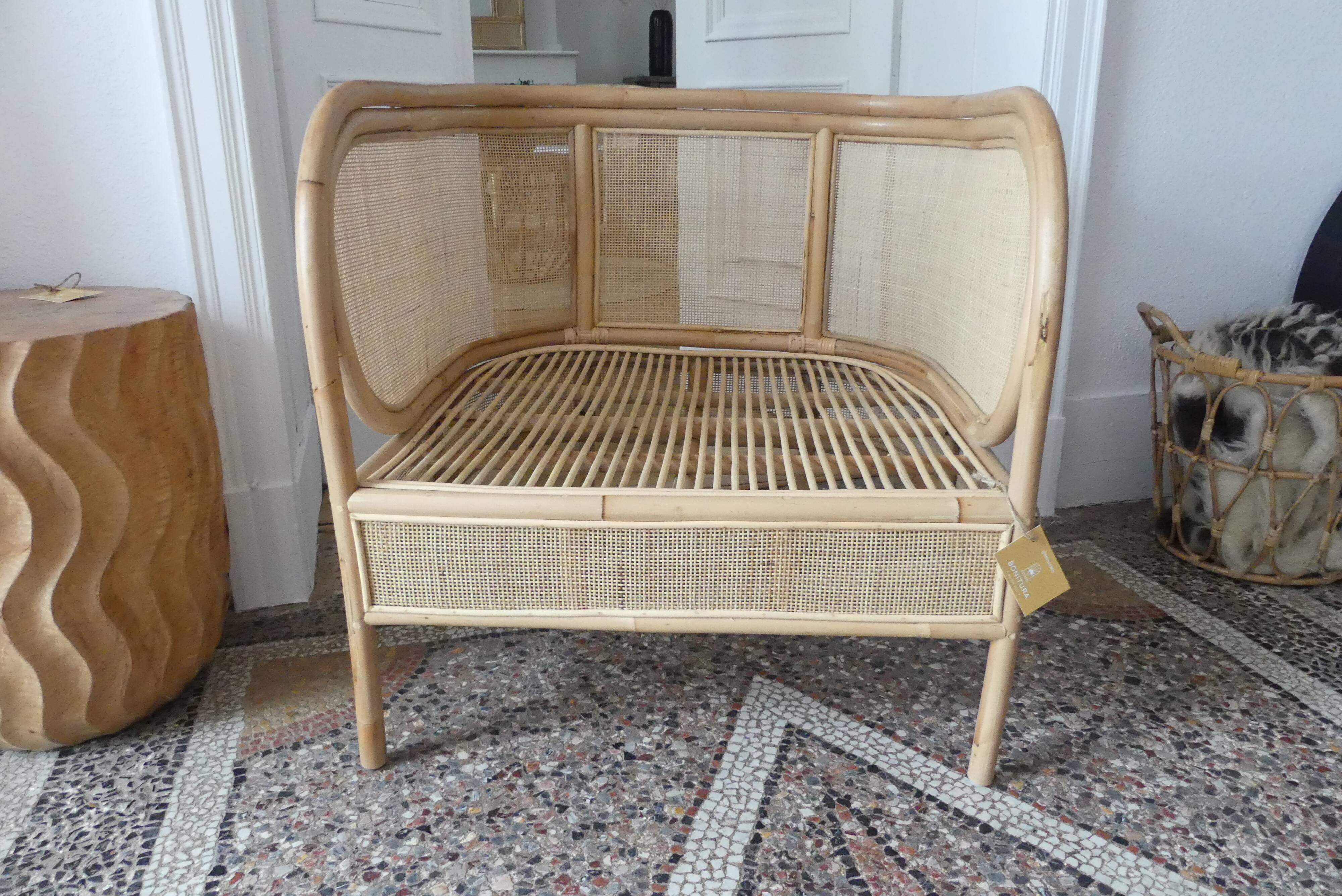 rattan armchair and canning of Balî