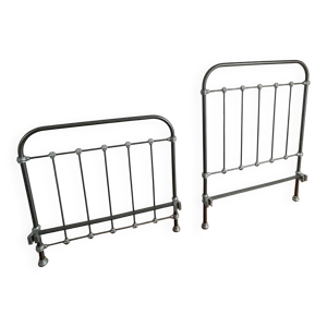 ancien lit en métal