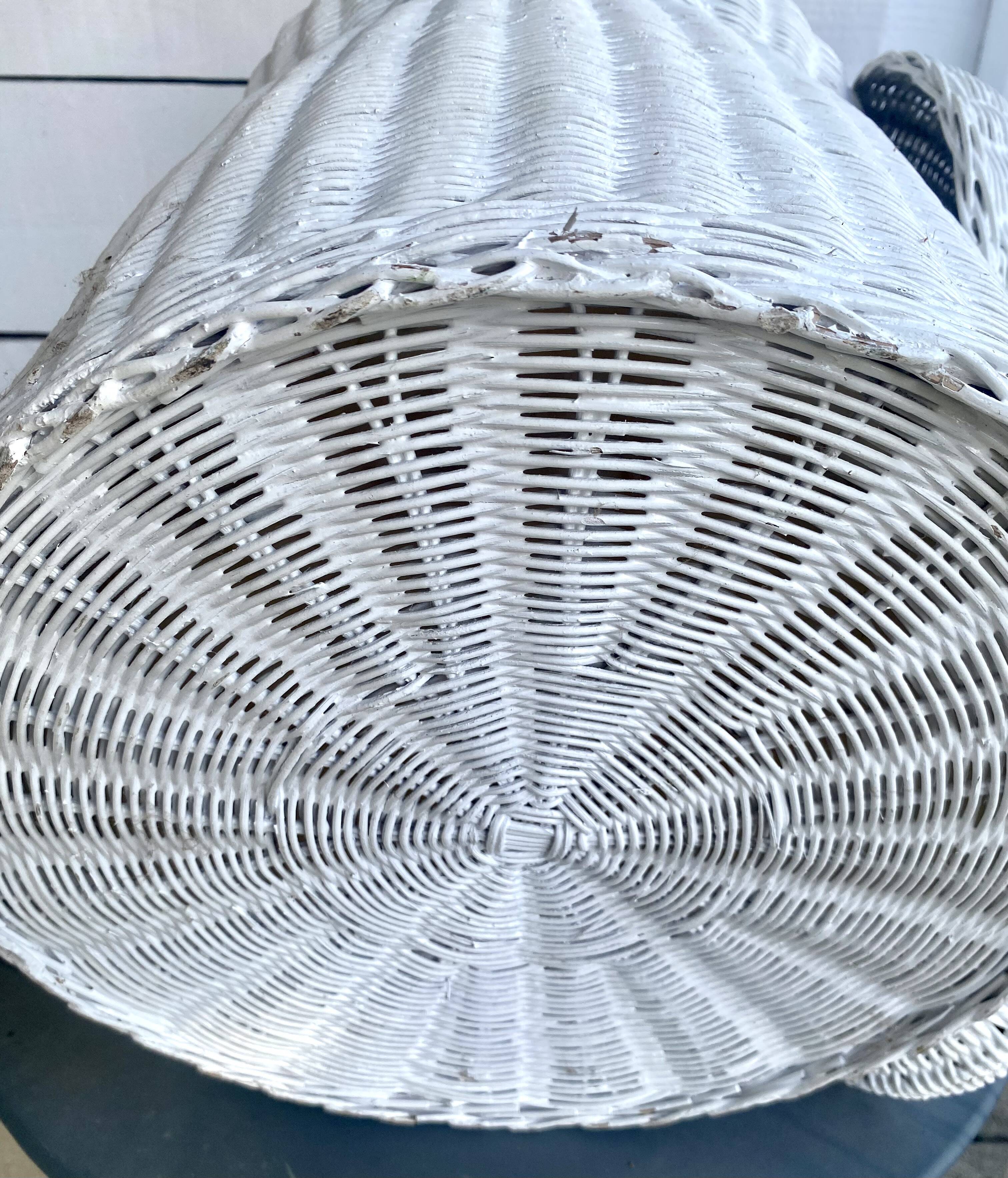 Zoomorphic straw basket