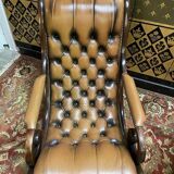 Paire de fauteuils Chesterfield anglais en cuir