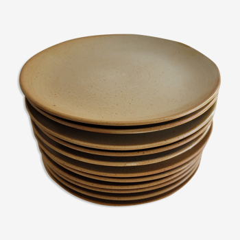 Set of 11 stoneware dessert plates