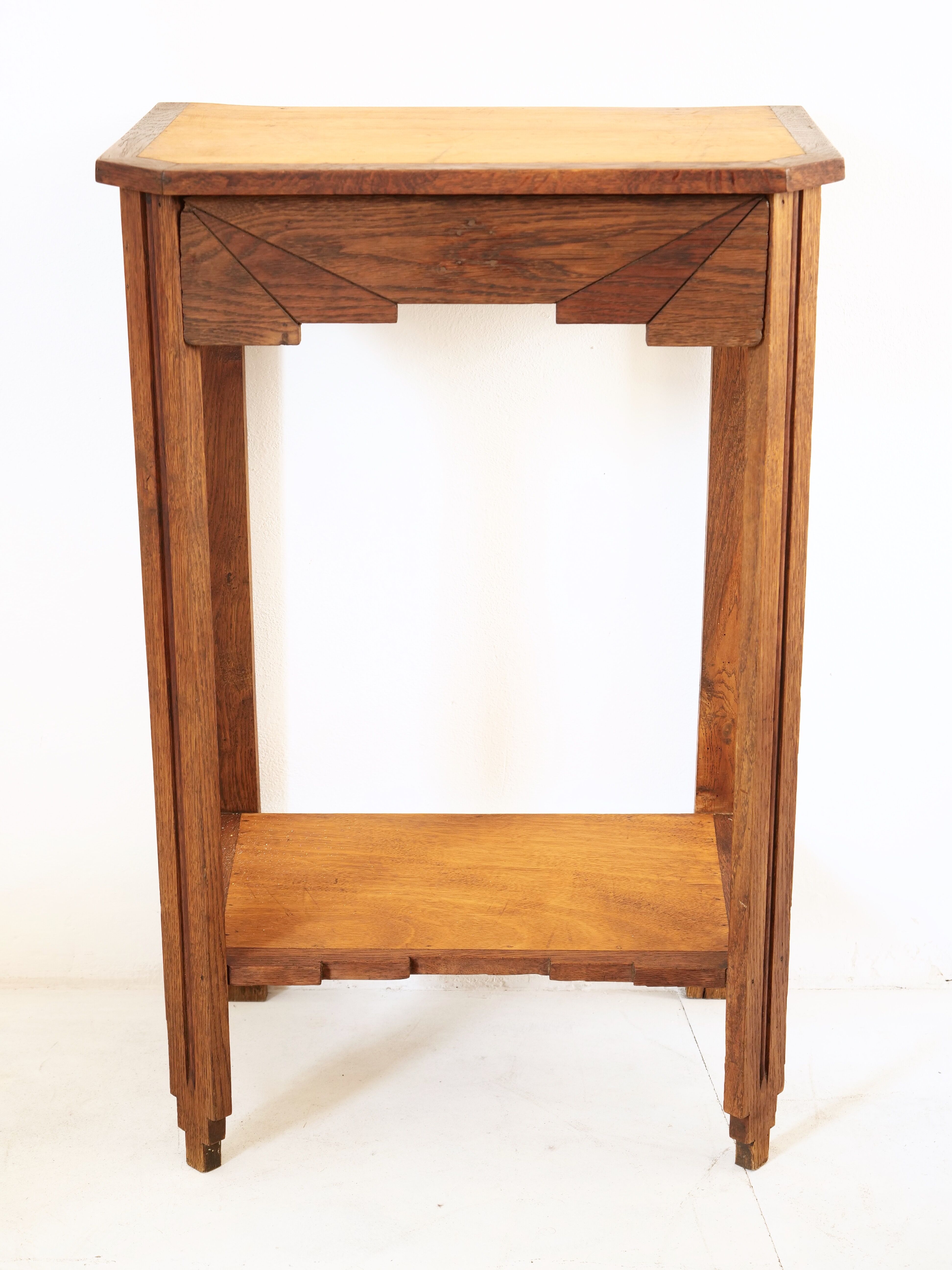 Extra furniture deco entrance hall