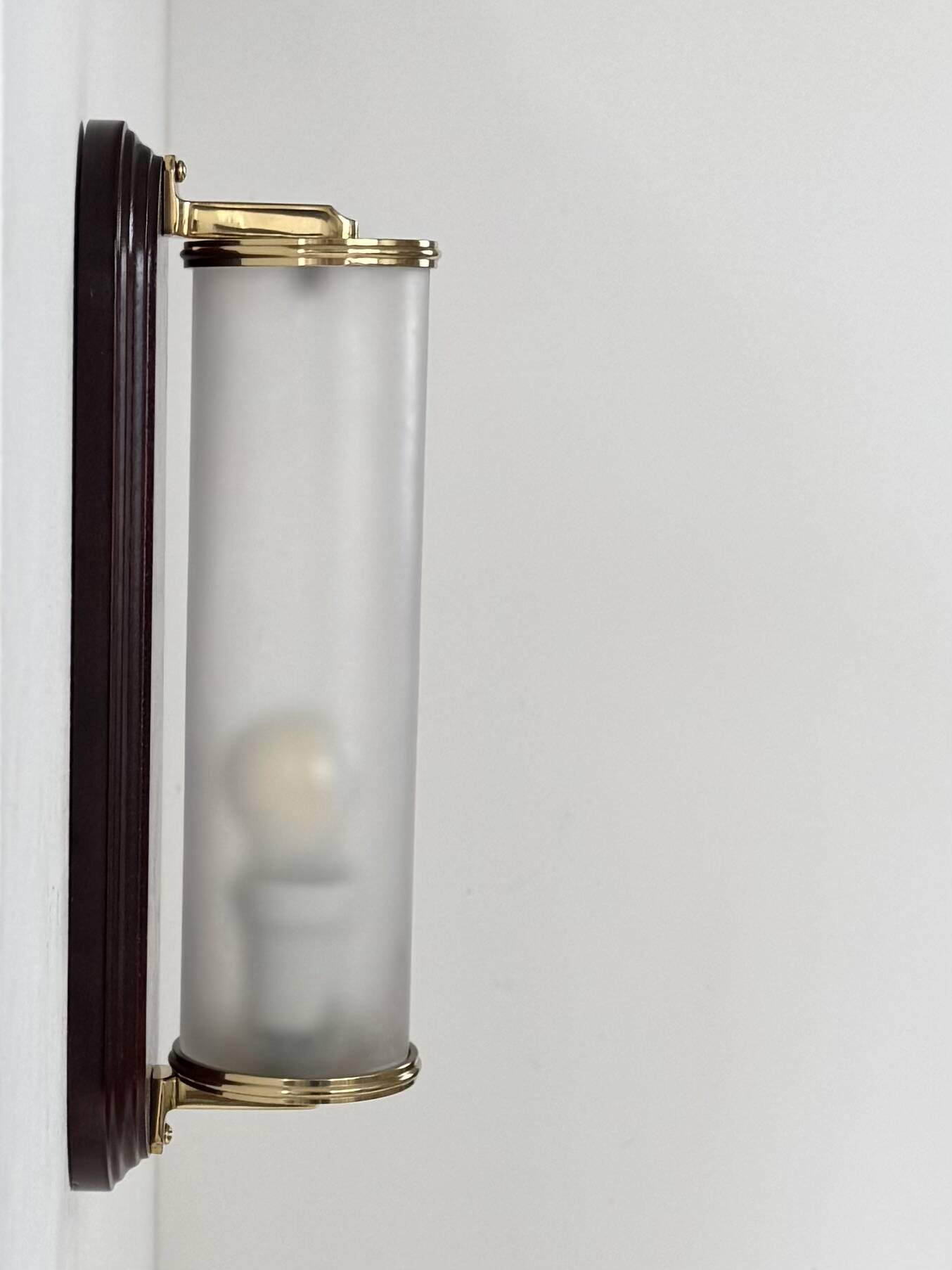 Vintage wall light in wood, glass and brass, France, 1980.