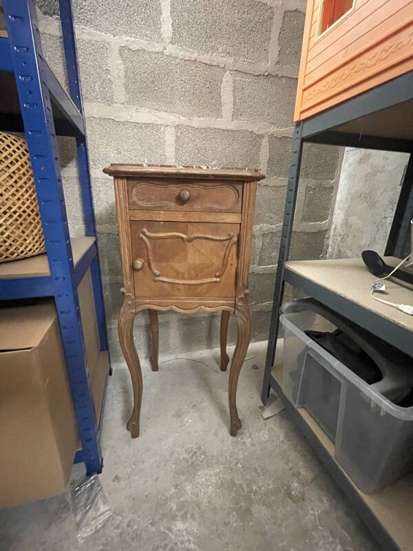 Chevet dessus en marbre