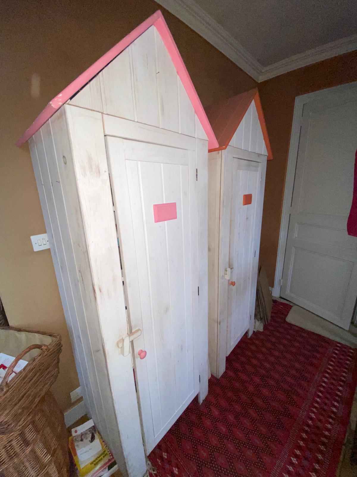 Beach cabin wardrobes