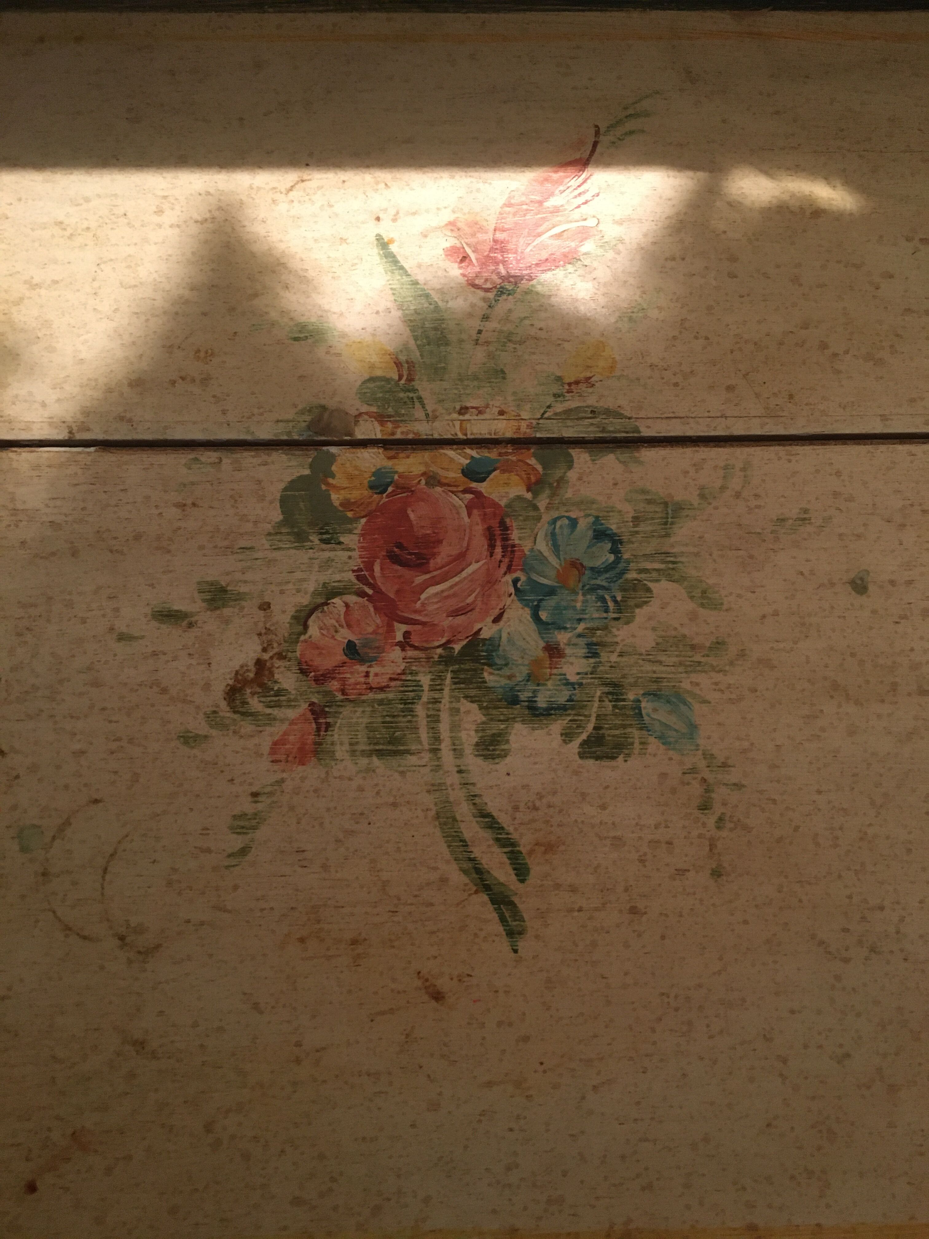 Secretary in pine, wood painted with floral patterns.