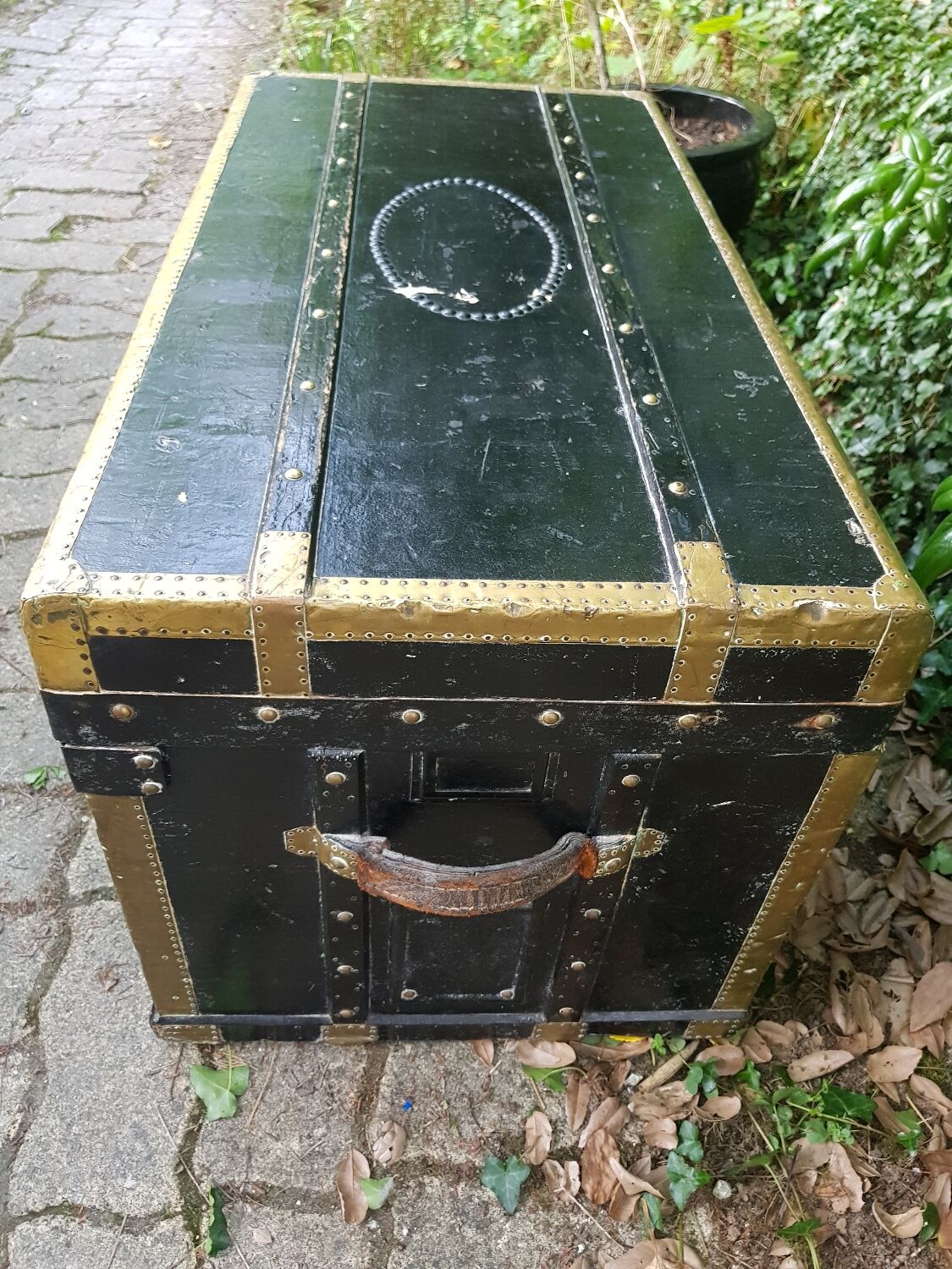 Old trunk "Lavolaille"