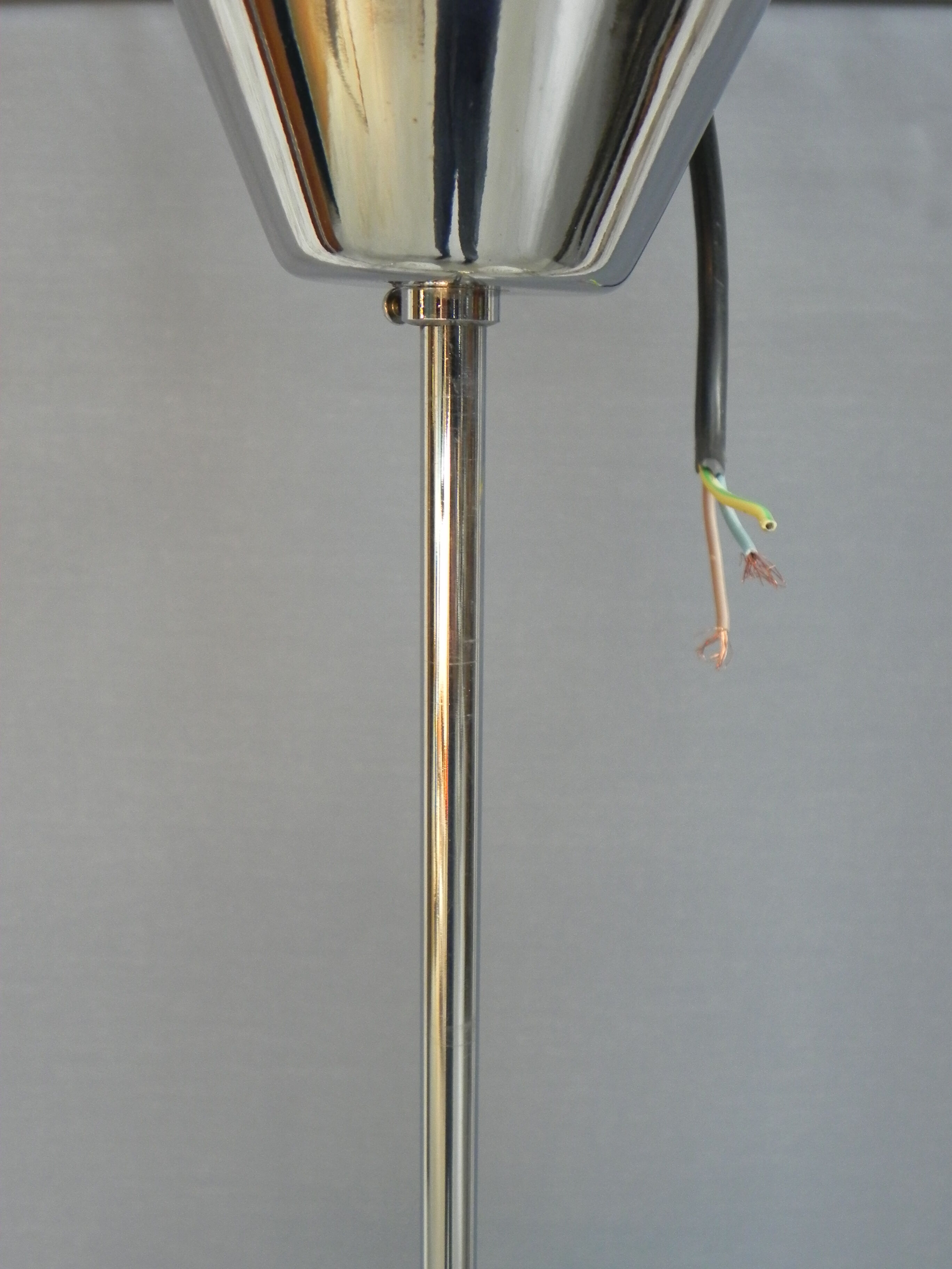 Vintage chandelier with 3 globes