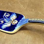 Ancienne pelle à gâteau Gien Renaissance fond bleu 1941/1950