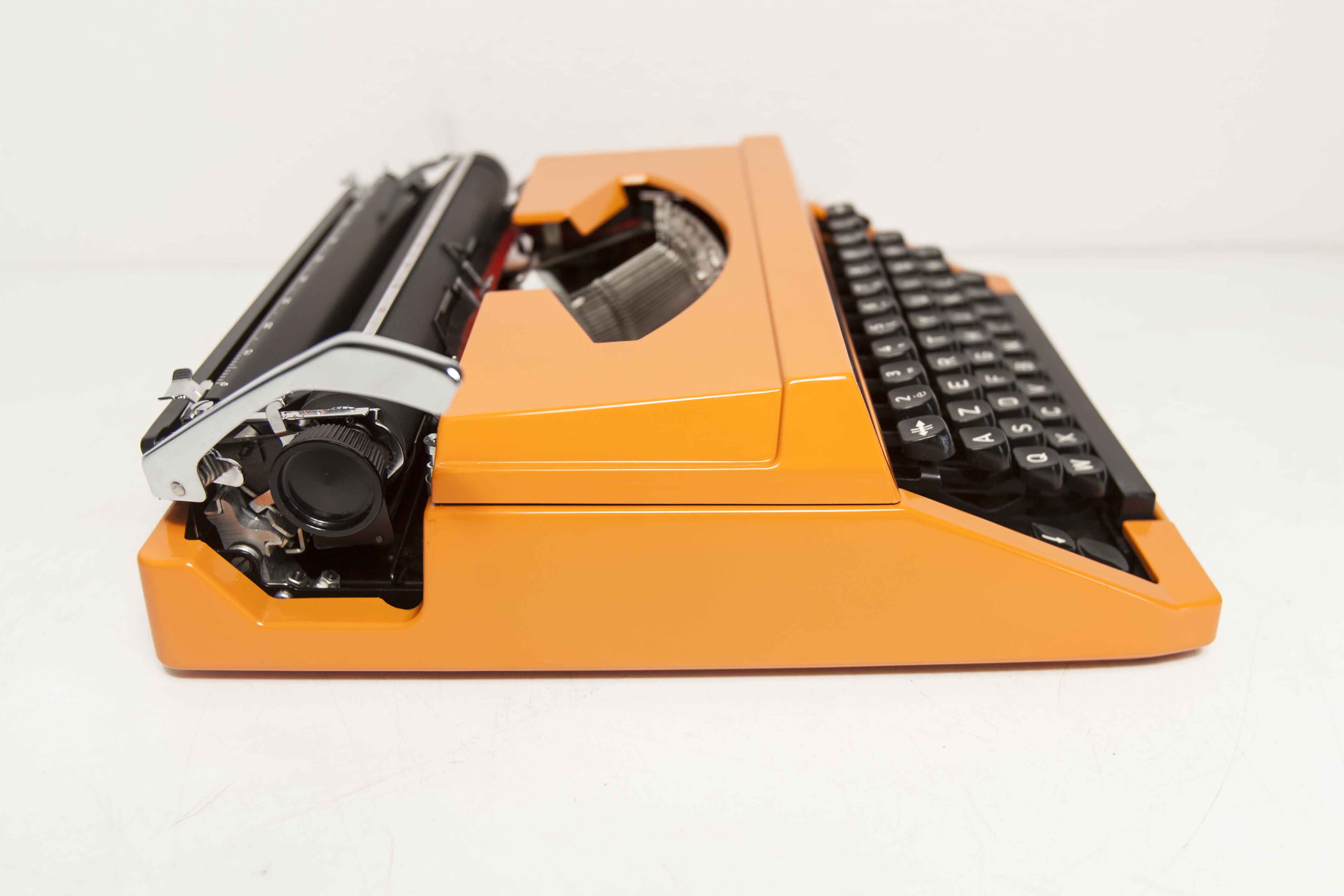 Revised Orange Silver Reed 100 Typewriter and New Ribbon 1977