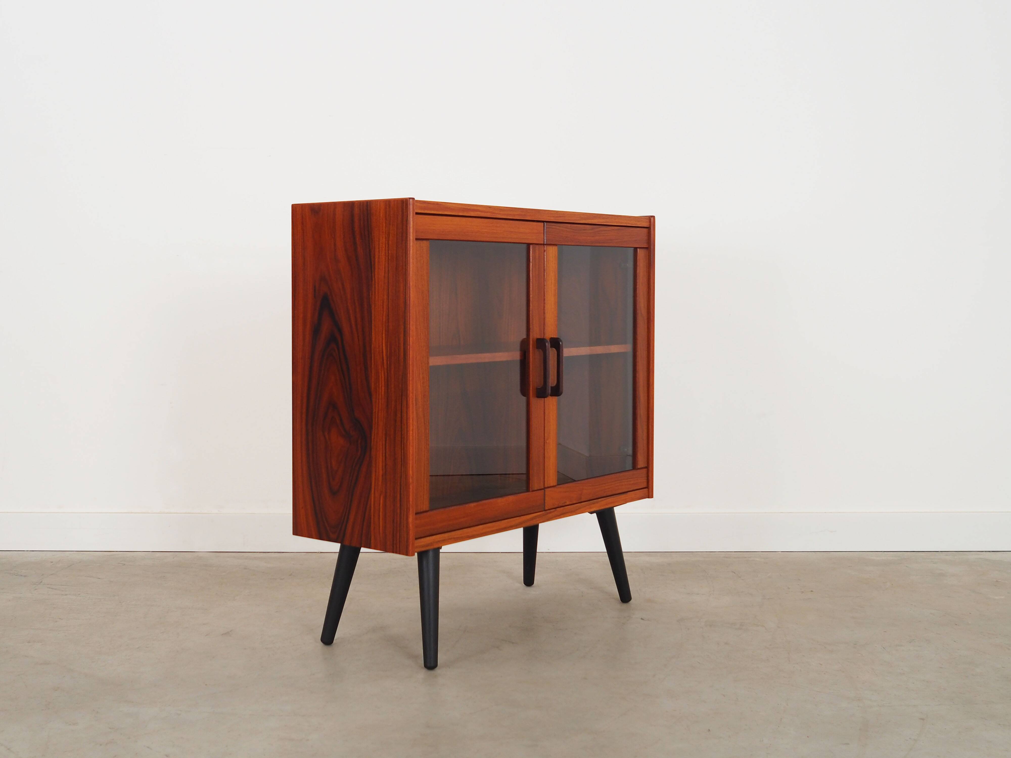 Rosewood showcase, Danish design, 1970s, production: Denmark