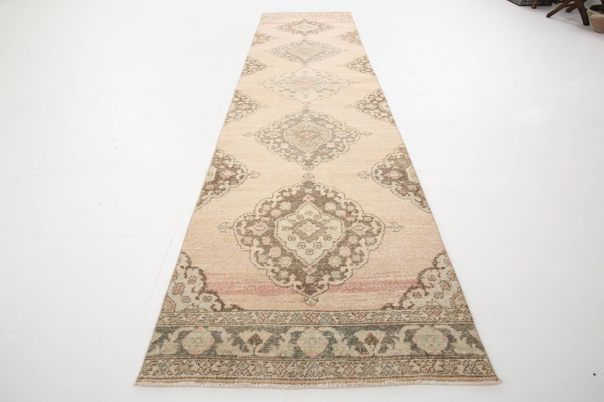 3x13 Classic & Oriental Wool Persian Runner Rug, 90x395Cm