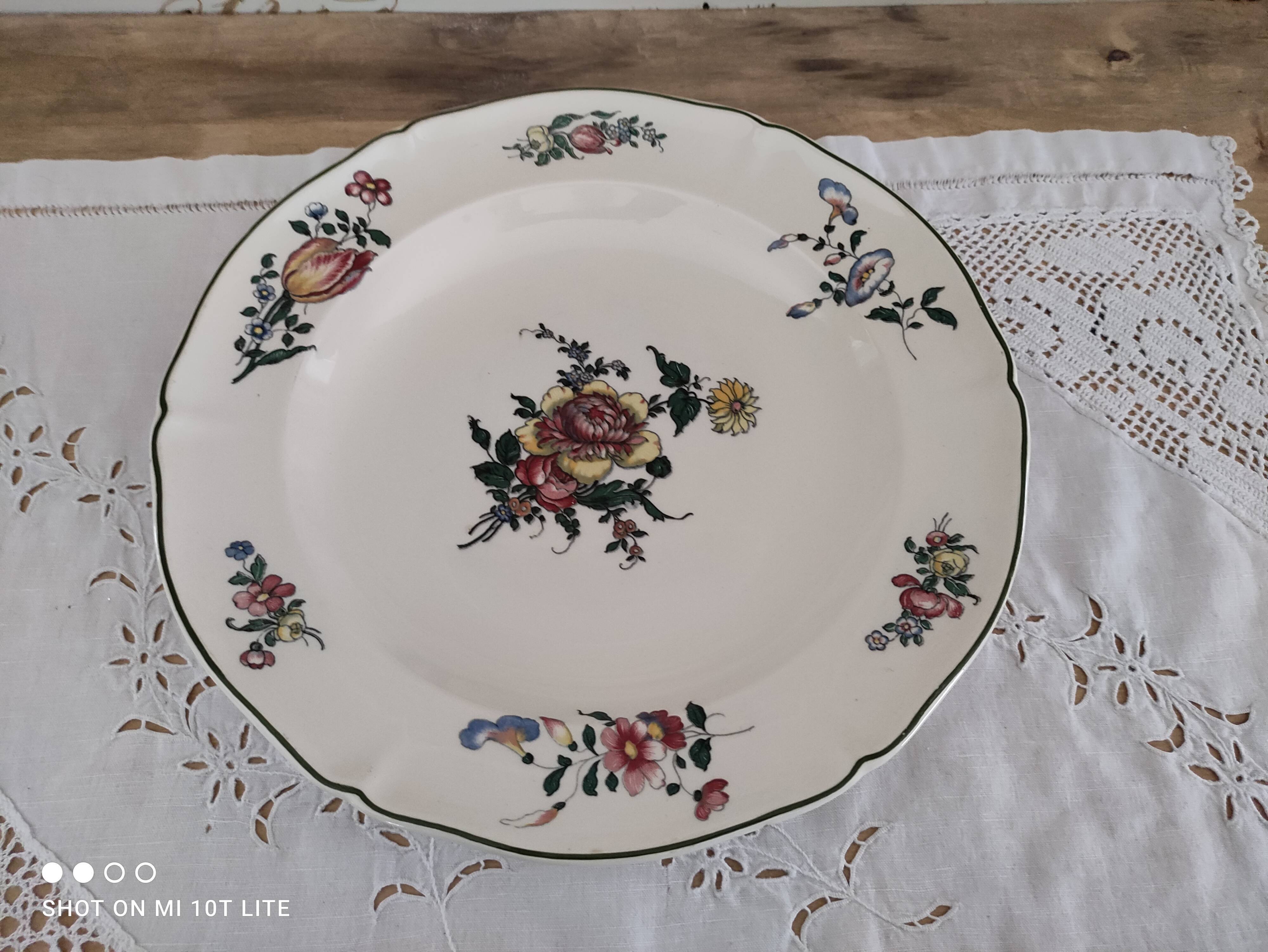 Large hollow round dish Villeroy and Boch model Mettlach