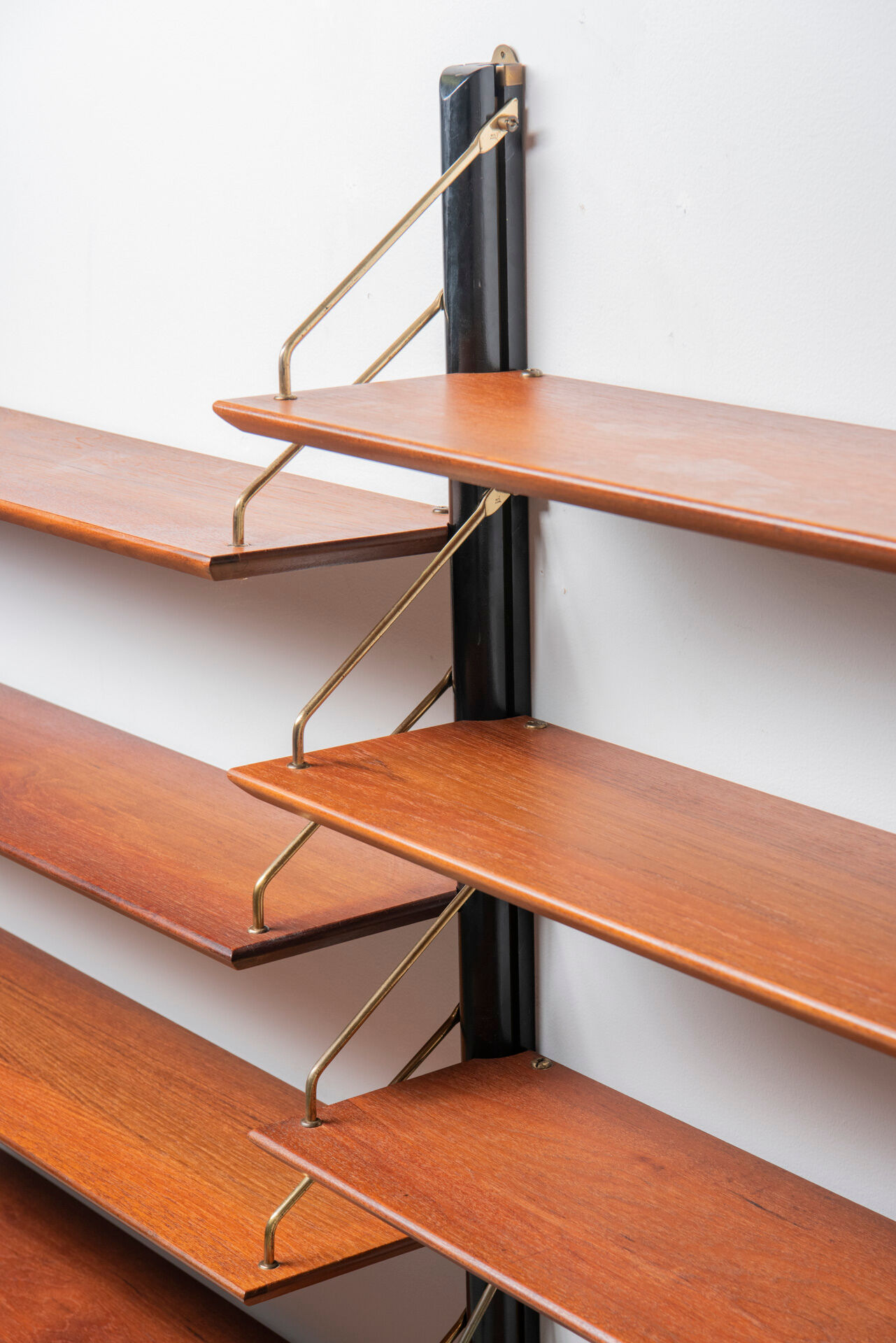 Shelving unit by Louis van Teeffelen for Webe