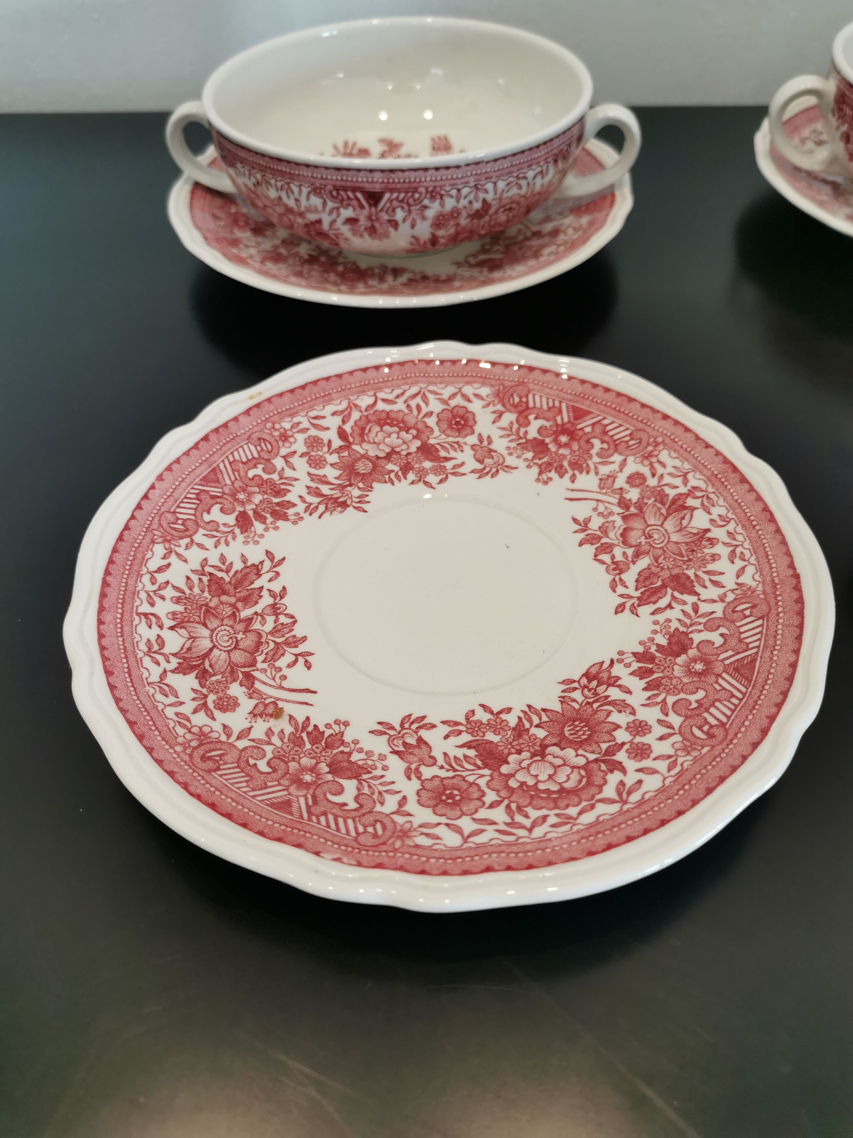 12 soup bowls and saucer service Villeroy&Boch Saar