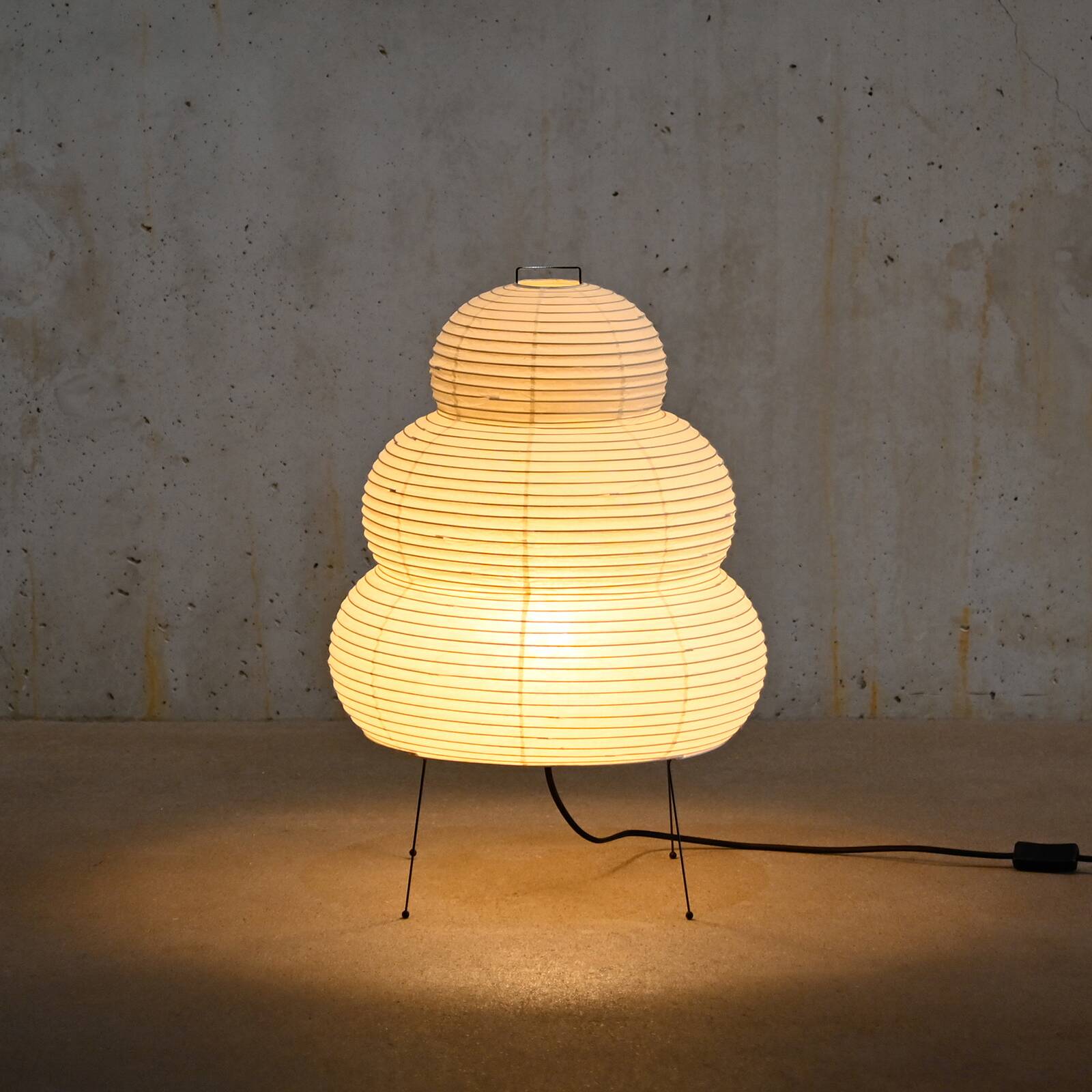 Isamu Noguchi Model 24N Akari Light Sculpture Handcrafted by Ozeki, Japan
