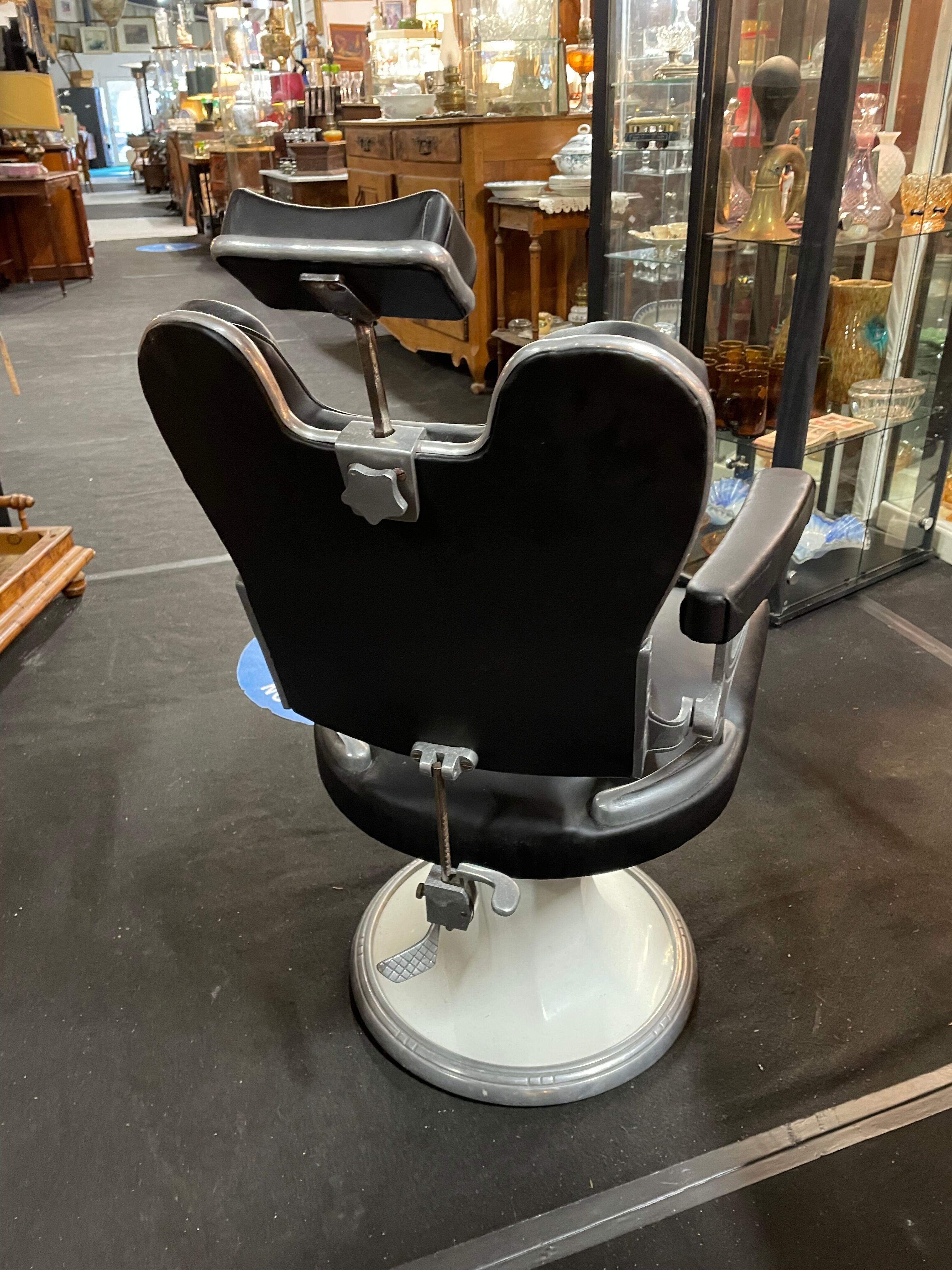 Barber's armchair