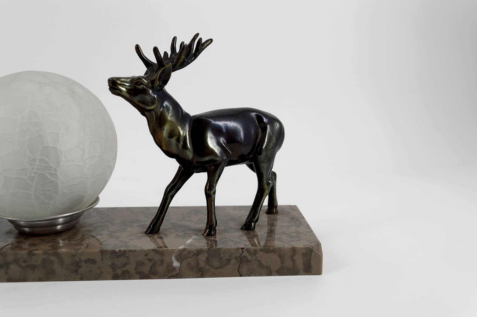 Veilleuse Art Déco aux cerfs – vers 1930