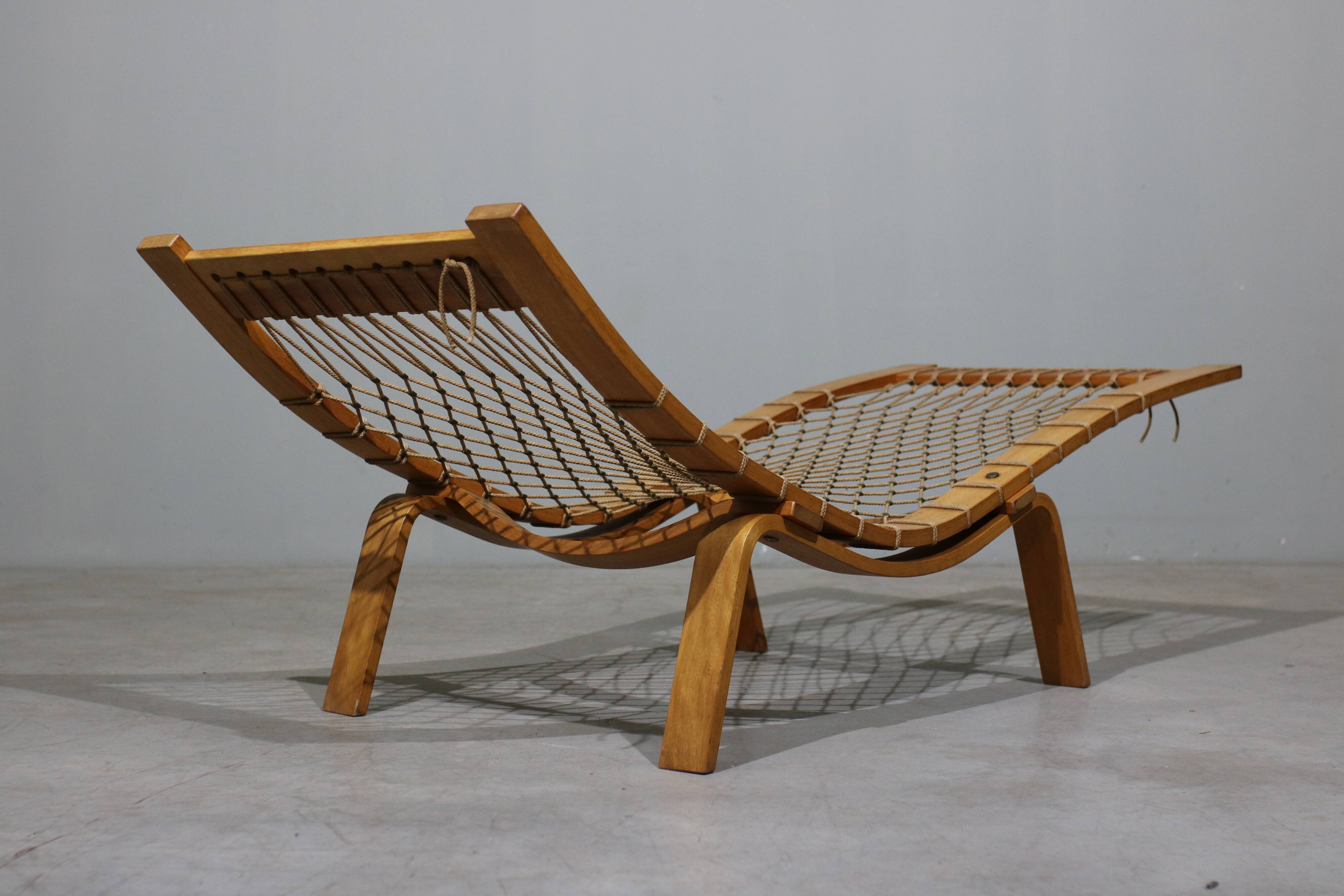GE2 "Hammock Chair" by Hans Wegner for Getama, 1960s