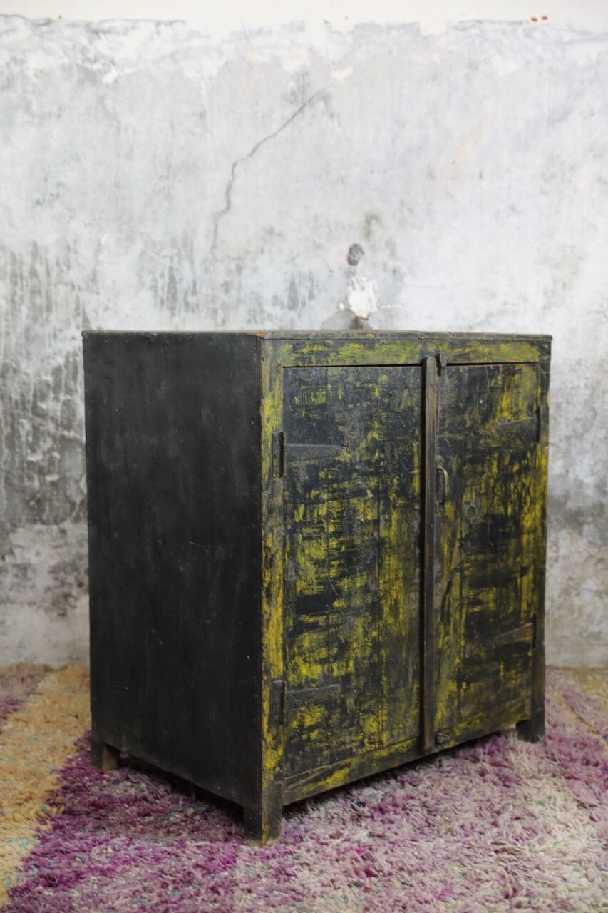 Indian sideboard 2 door