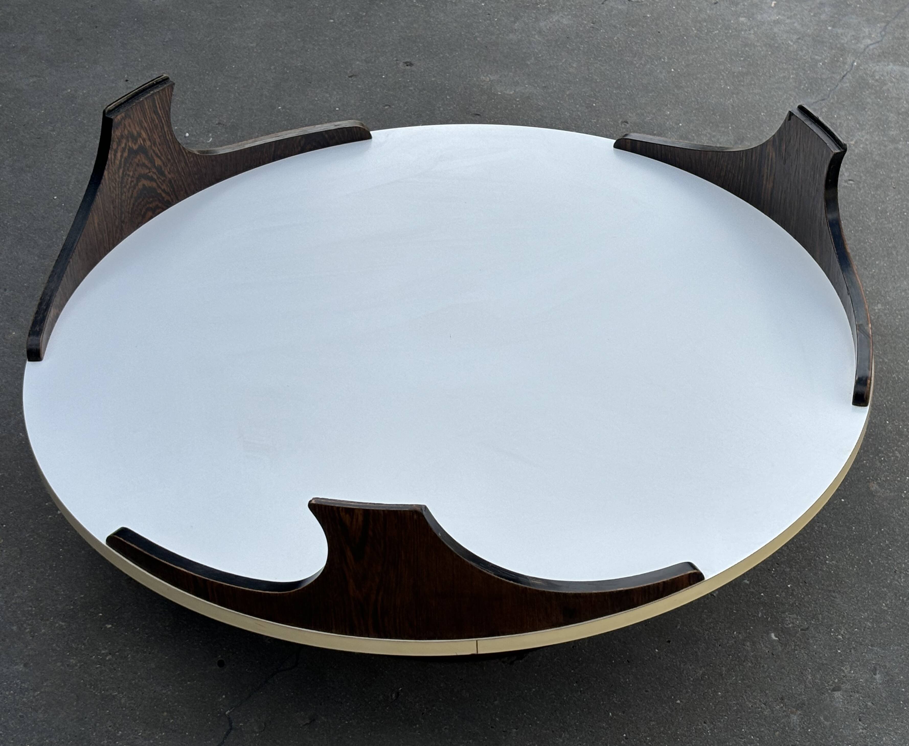Mid Century Space Age coffee table coffee table 1970
