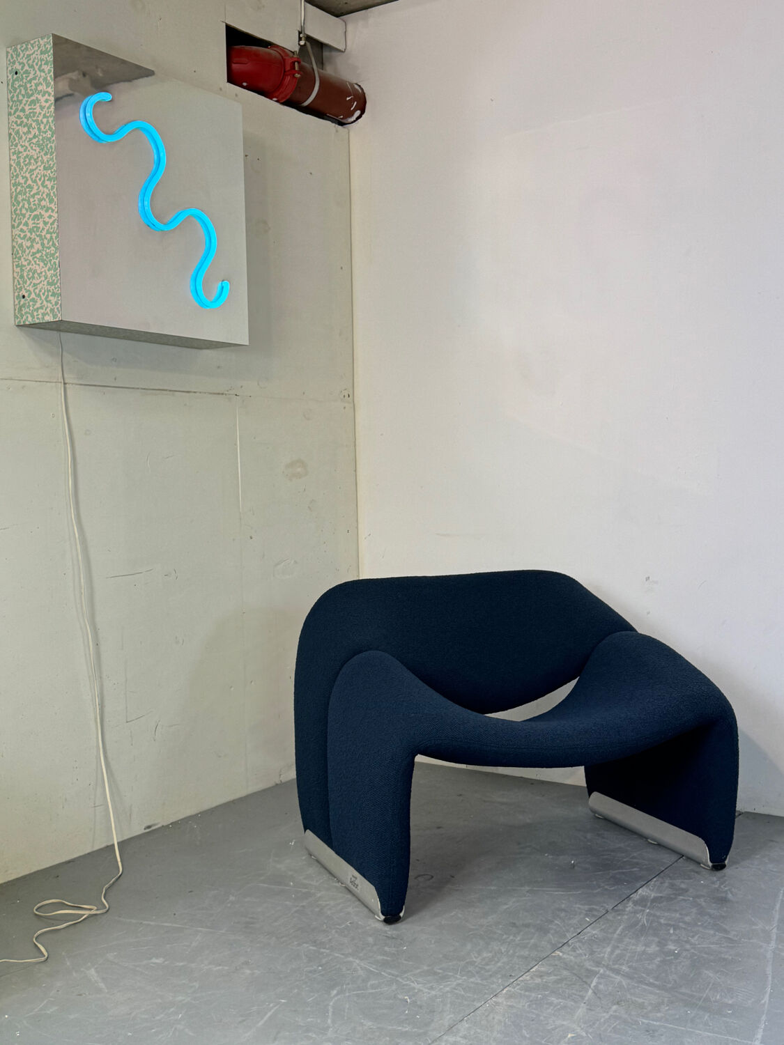 Model F598 M New upholstered Lounge Chair Pierre Paulin for Artifort