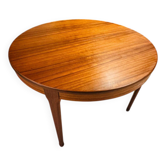 Table de repas scandinave