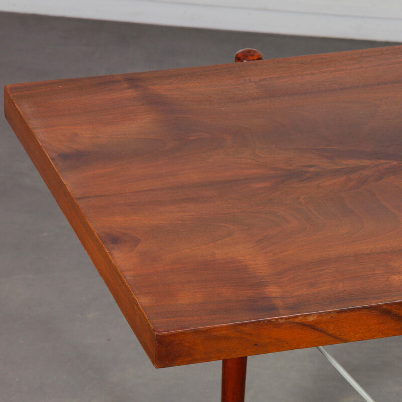 Table basse vintage en bois datant des années 1960