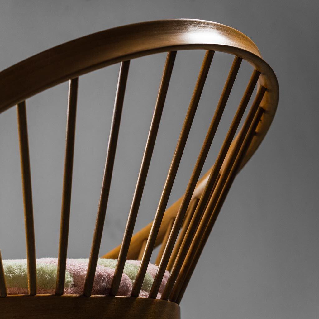 circular armchair in 60s vintage modern sponge