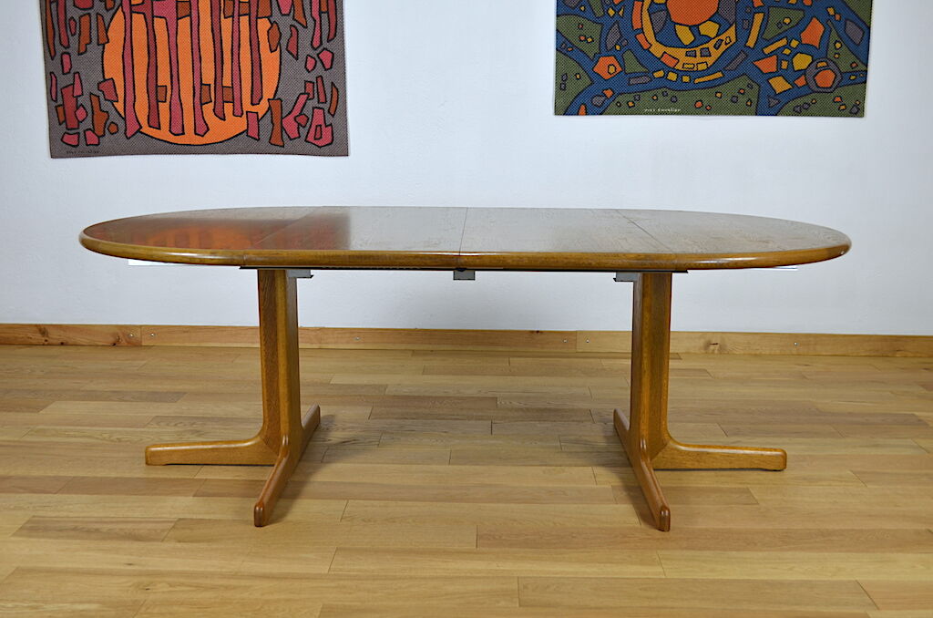 Lubke vintage 1960 Scandinavian design oval table