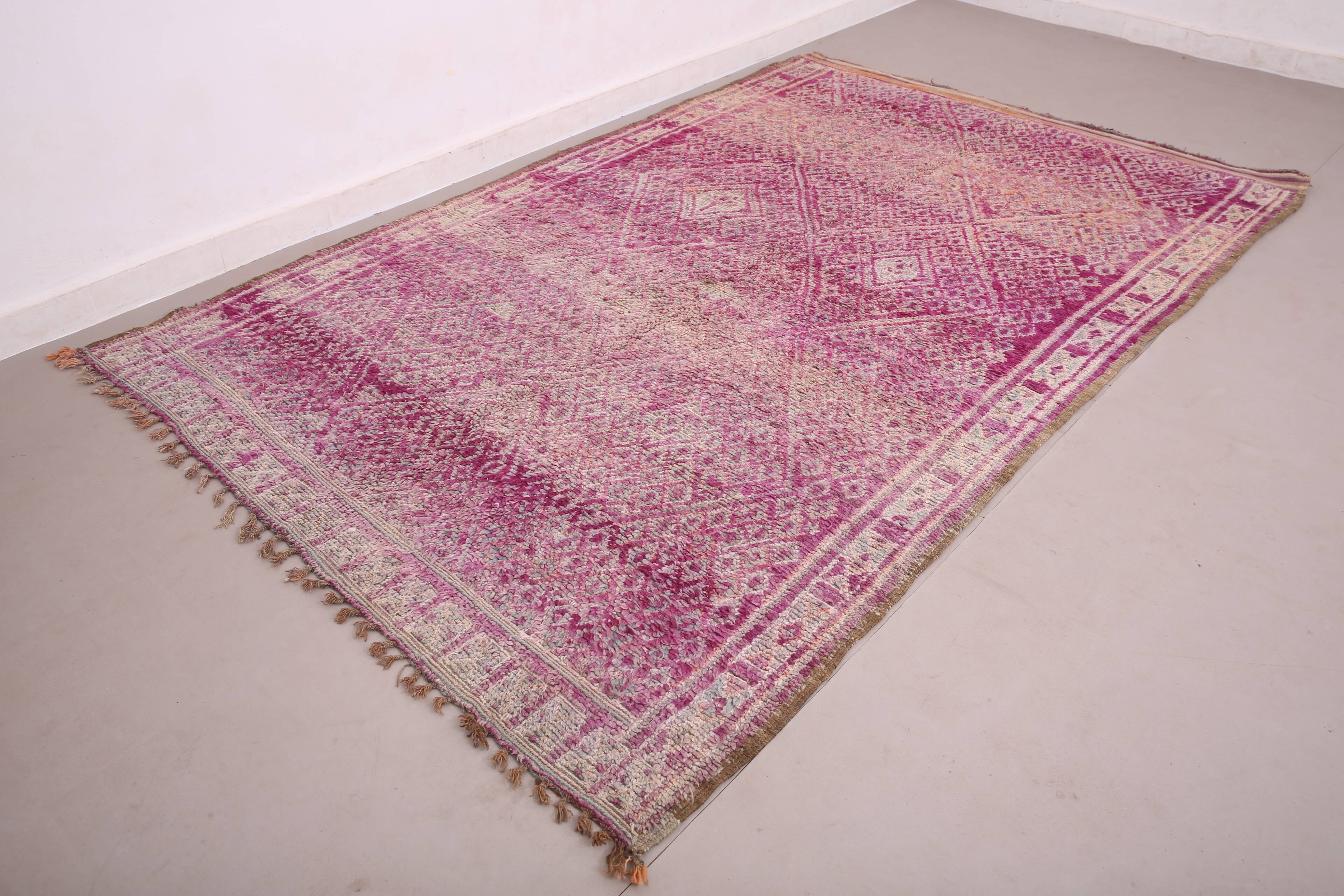 Purple Vintage Moroccan Rug 184 x 294 cm - Handmade Berber Rug - Wool Rug